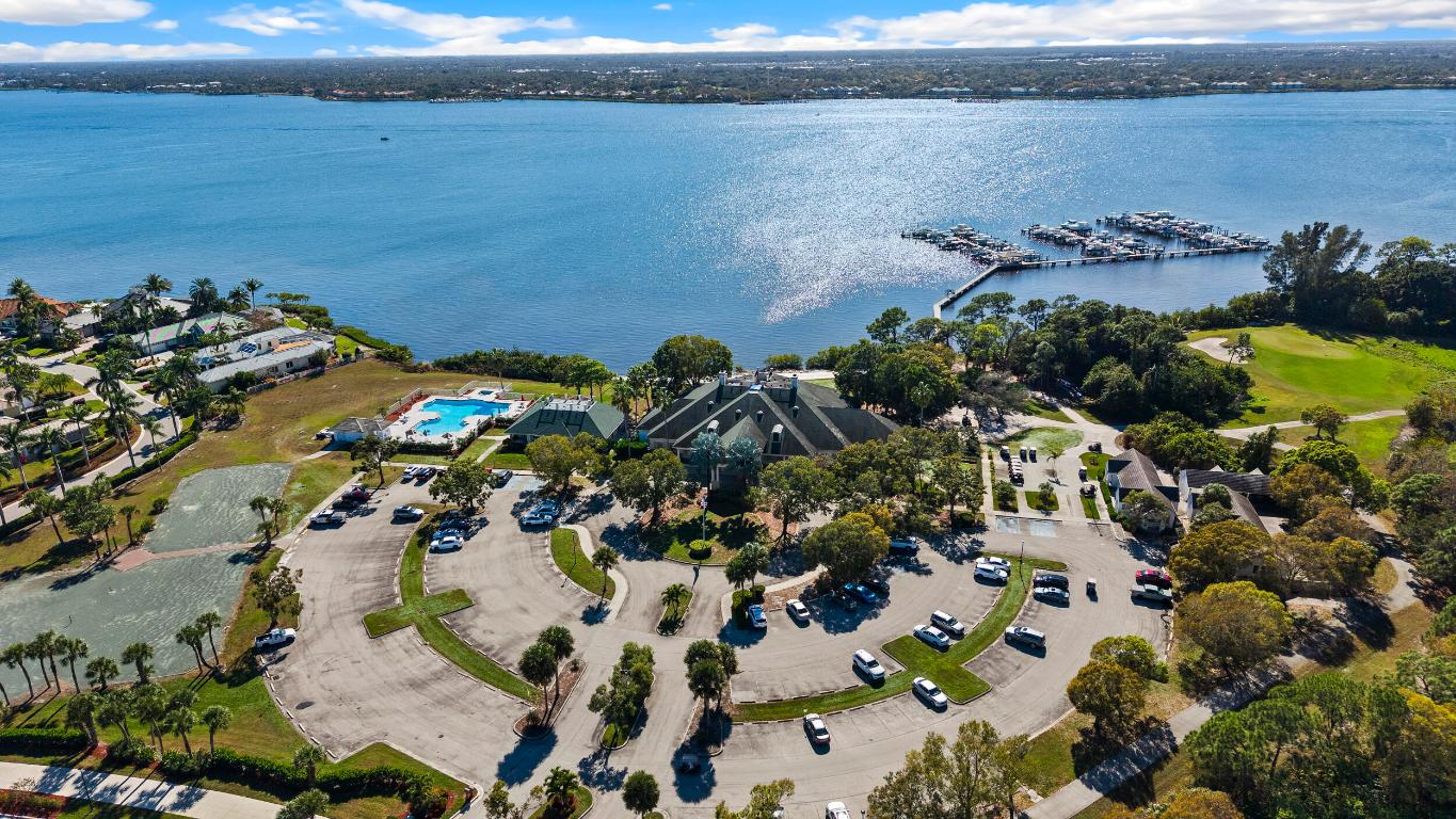 CARRICK GREEN/Ballantrae - Residential