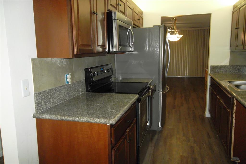 Cambridge At Century Vill - Residential Lease