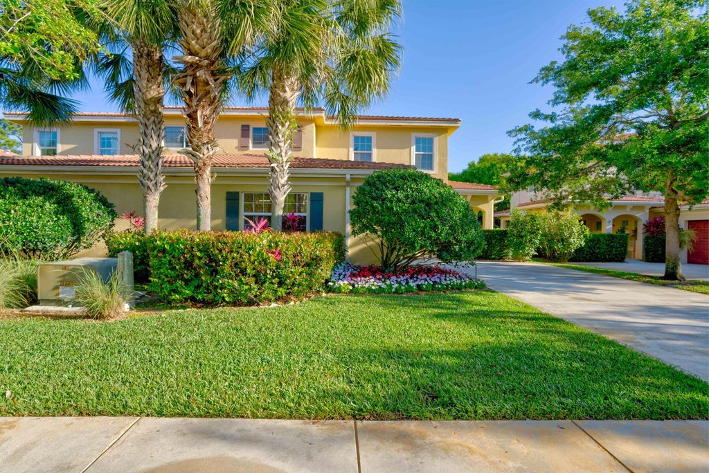 Photo of 119 White Wing Lane, Jupiter, FL 33458 (MLS # R10994121)