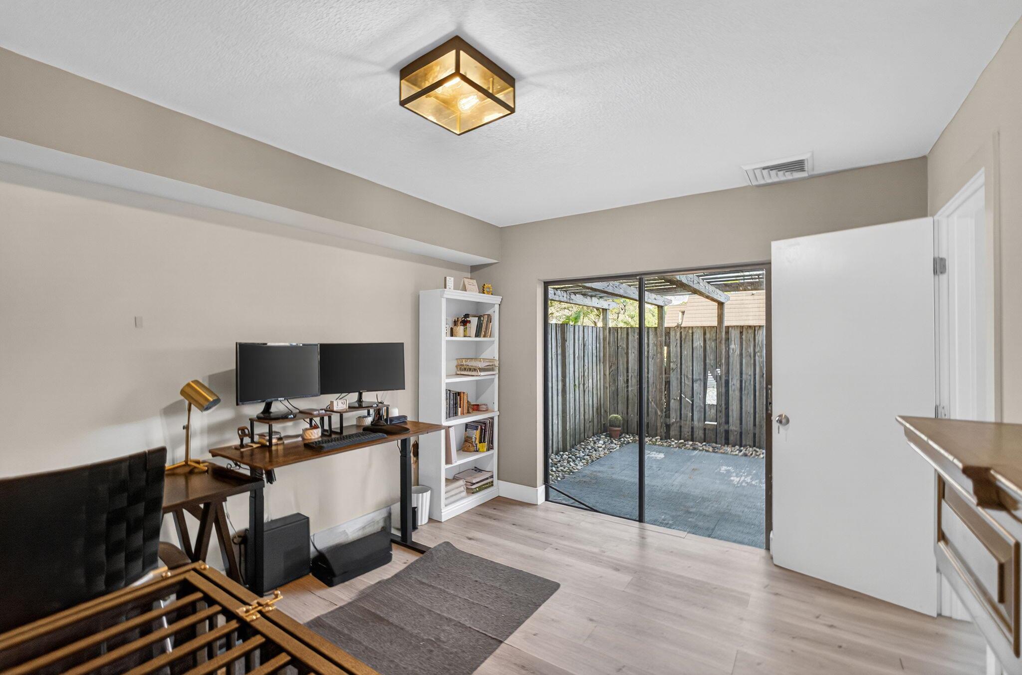 GARDEN LAKES AND GARDEN S - Residential