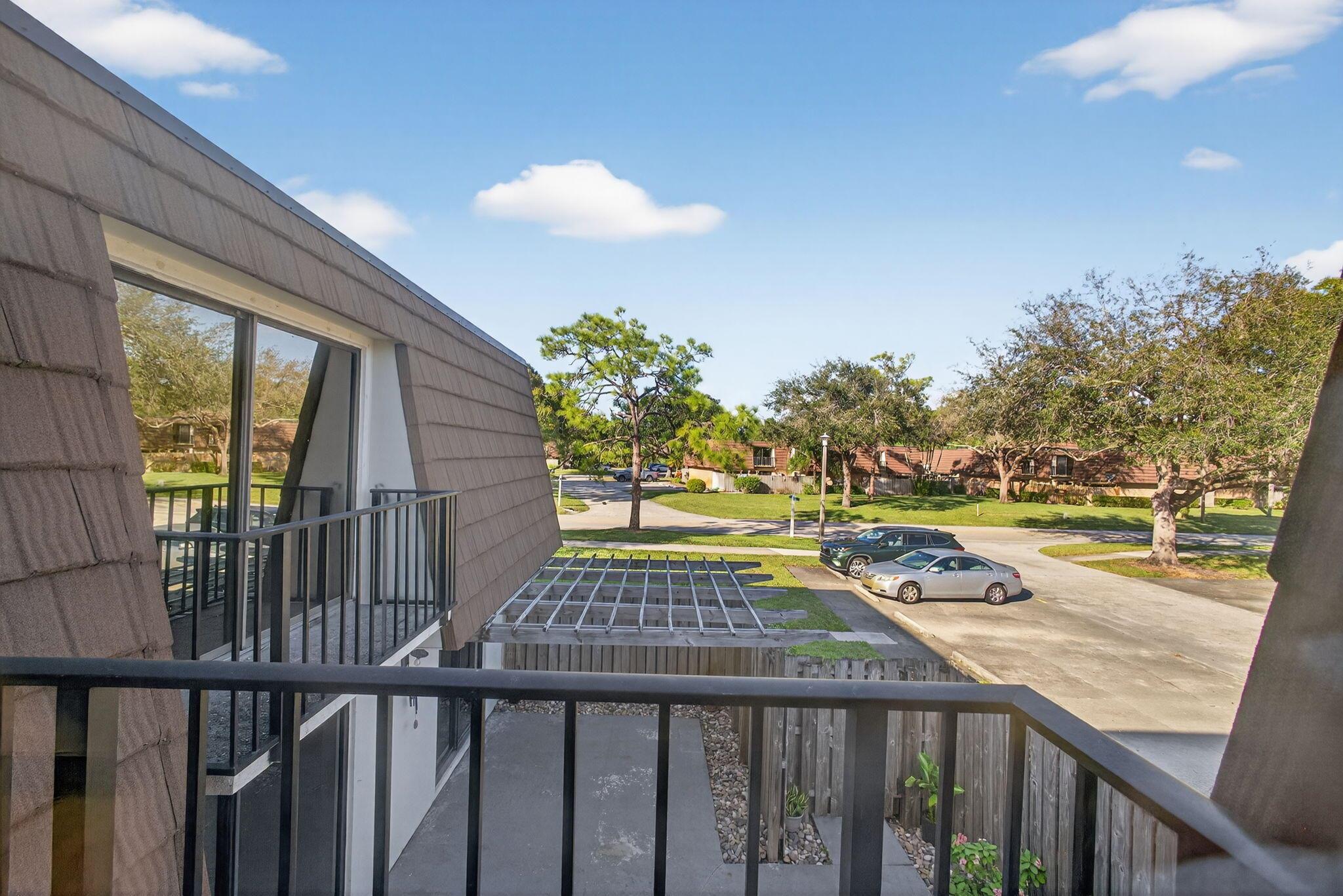 GARDEN LAKES AND GARDEN S - Residential