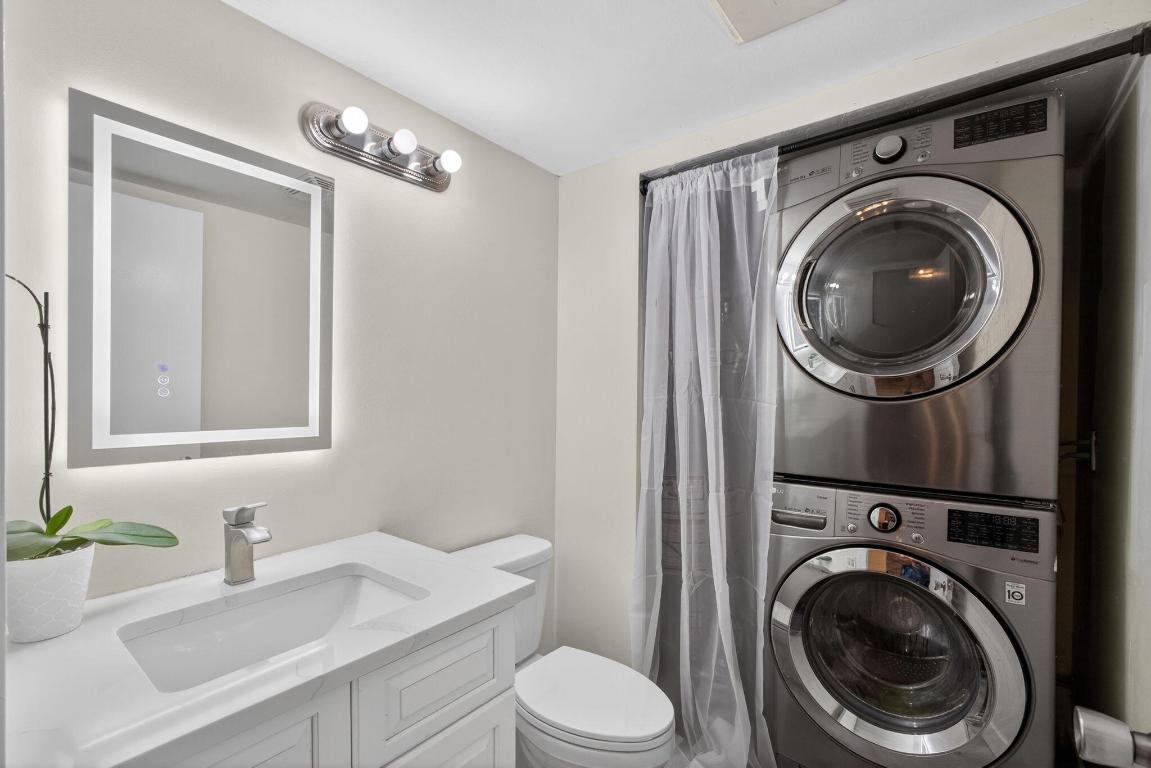 GARDEN LAKES AND GARDEN SQUARE SHOPS - Residential