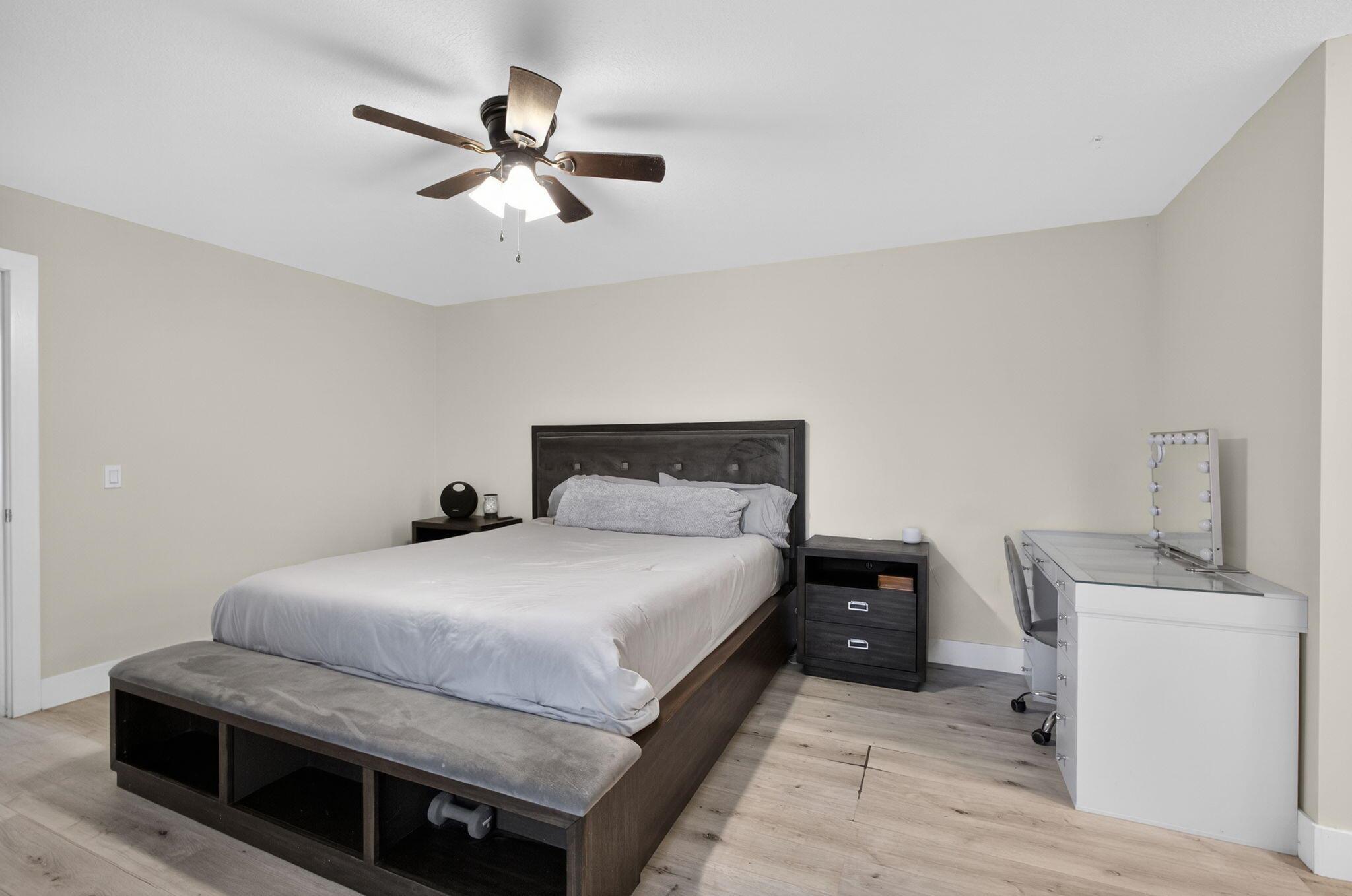 GARDEN LAKES AND GARDEN S - Residential