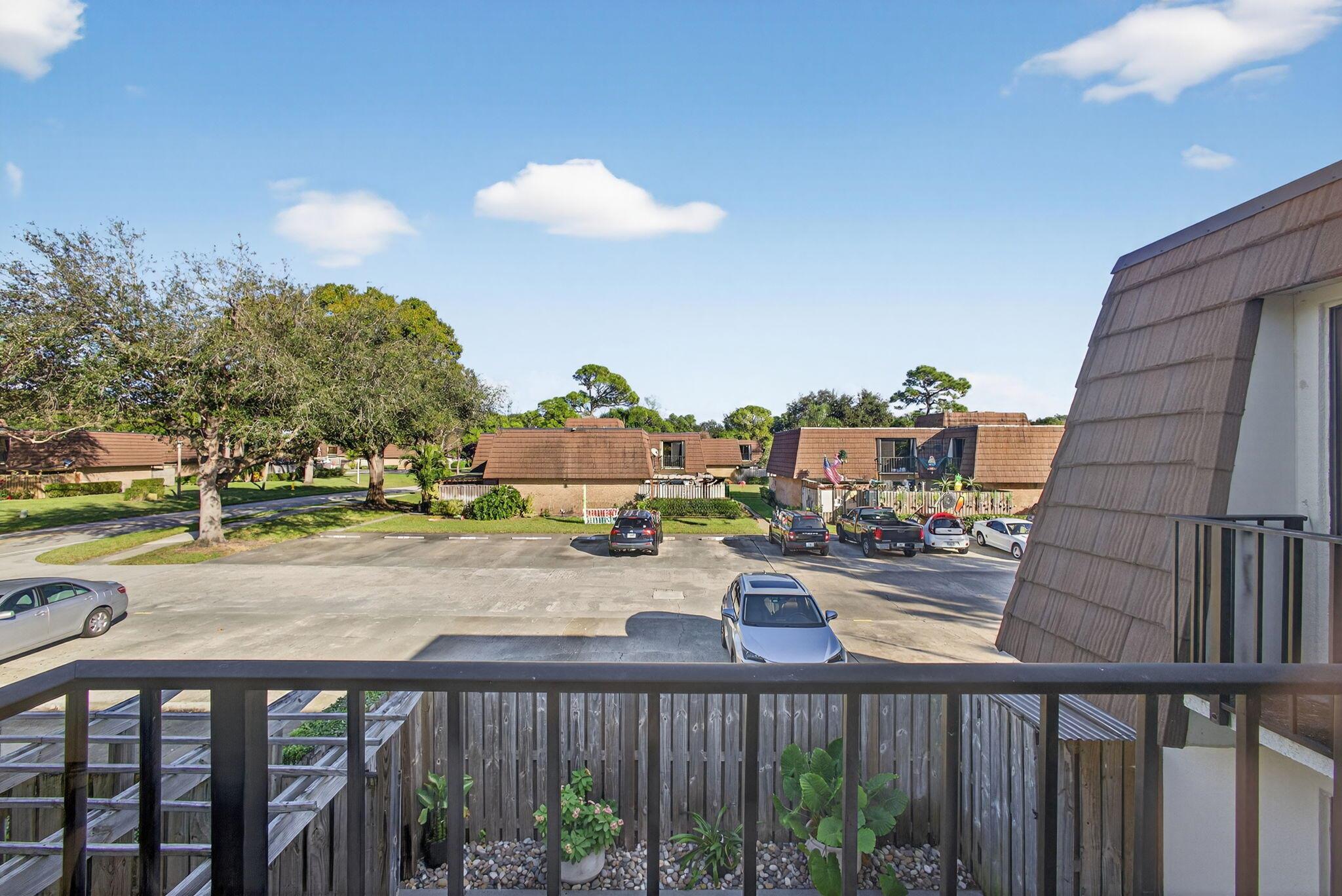 GARDEN LAKES AND GARDEN S - Residential