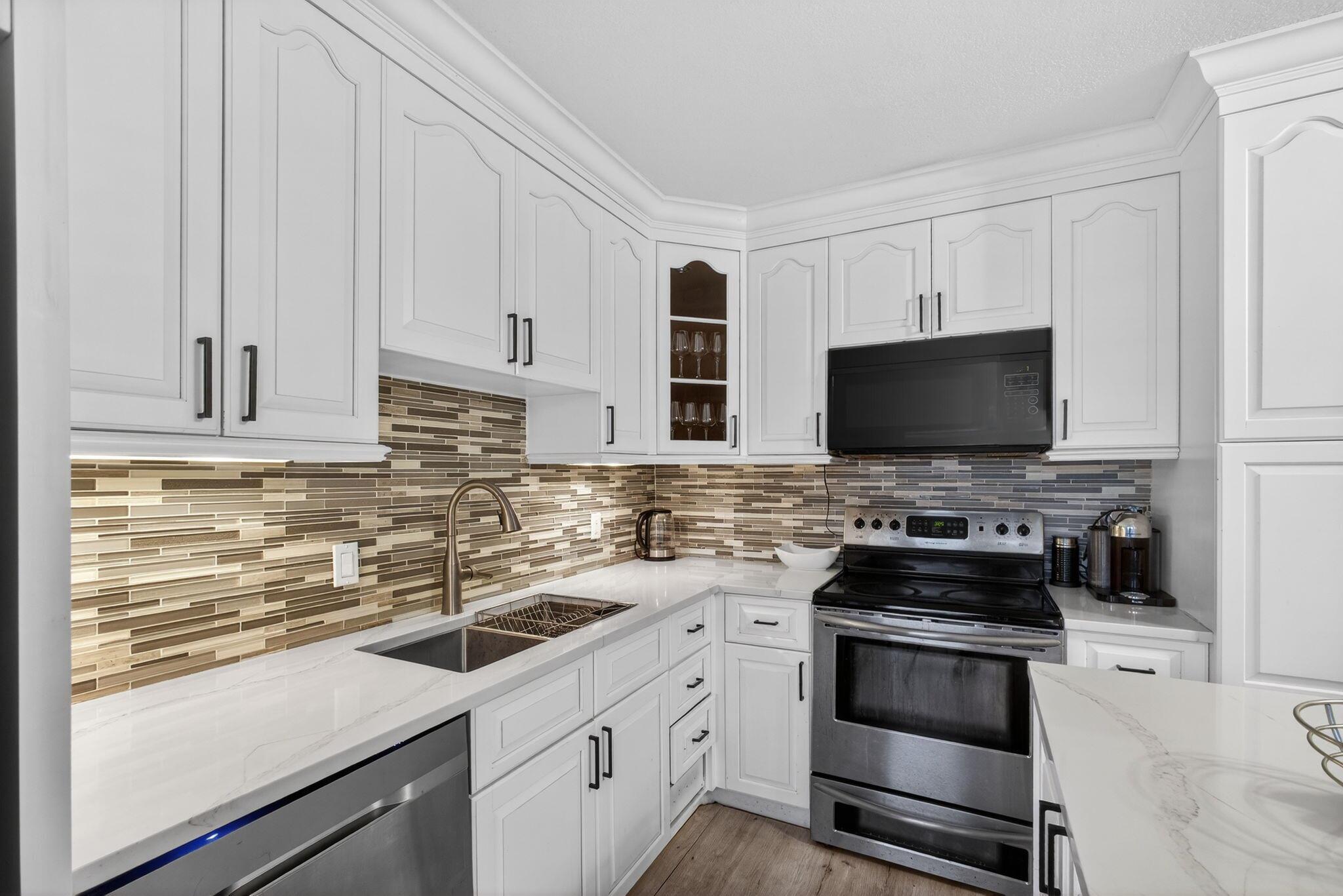 GARDEN LAKES AND GARDEN S - Residential