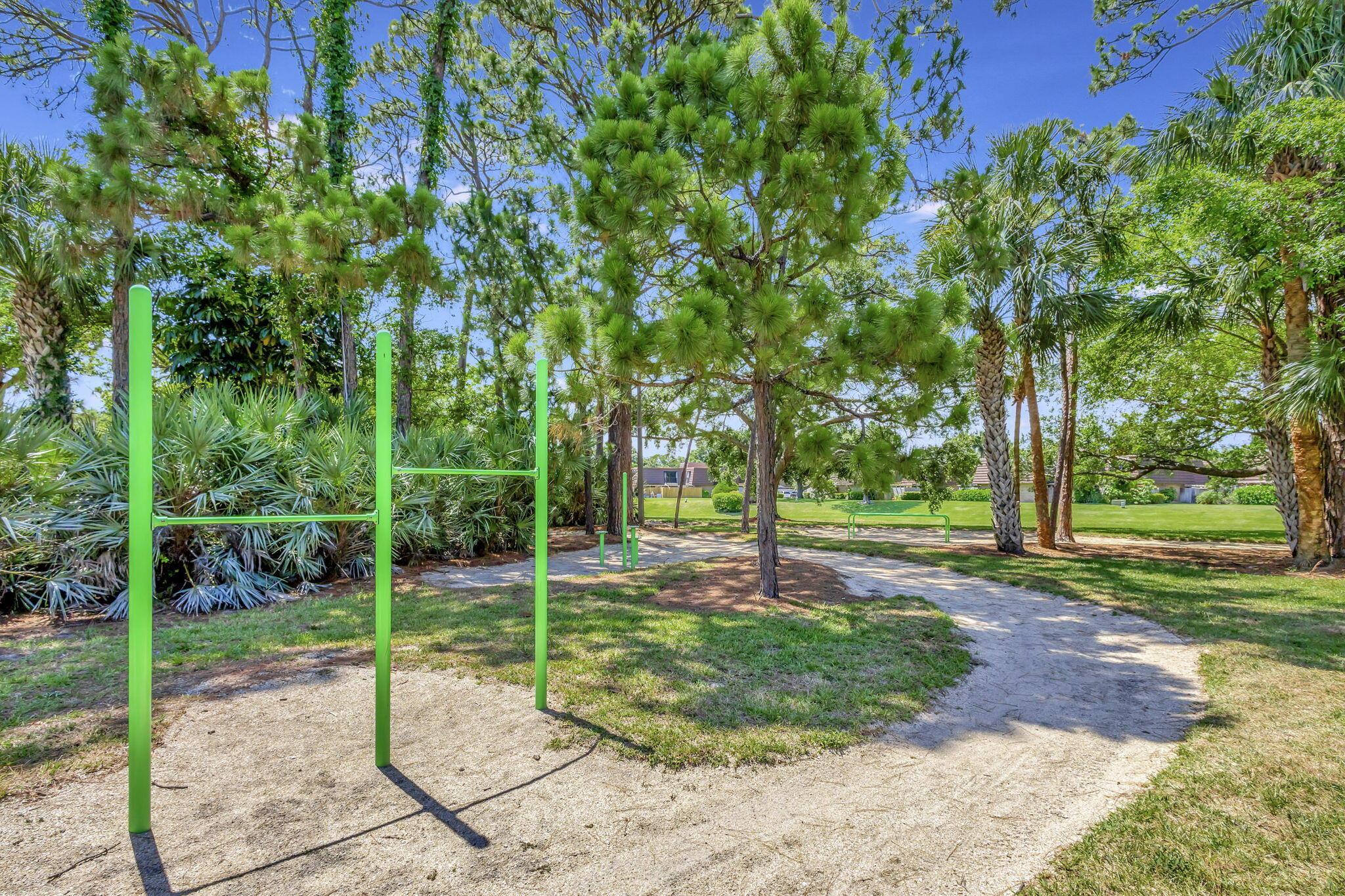 GARDEN LAKES AND GARDEN S - Residential