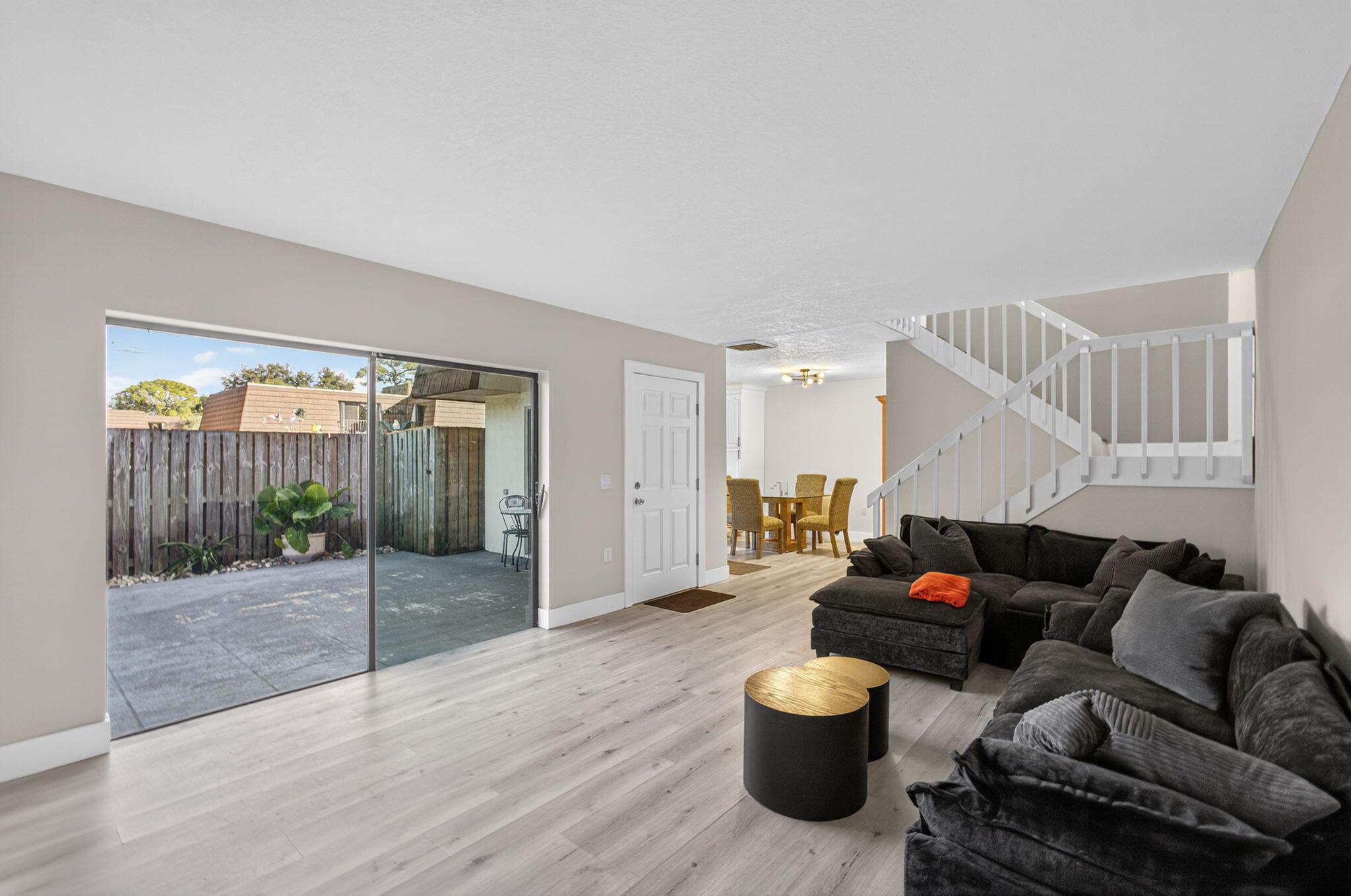 GARDEN LAKES AND GARDEN S - Residential