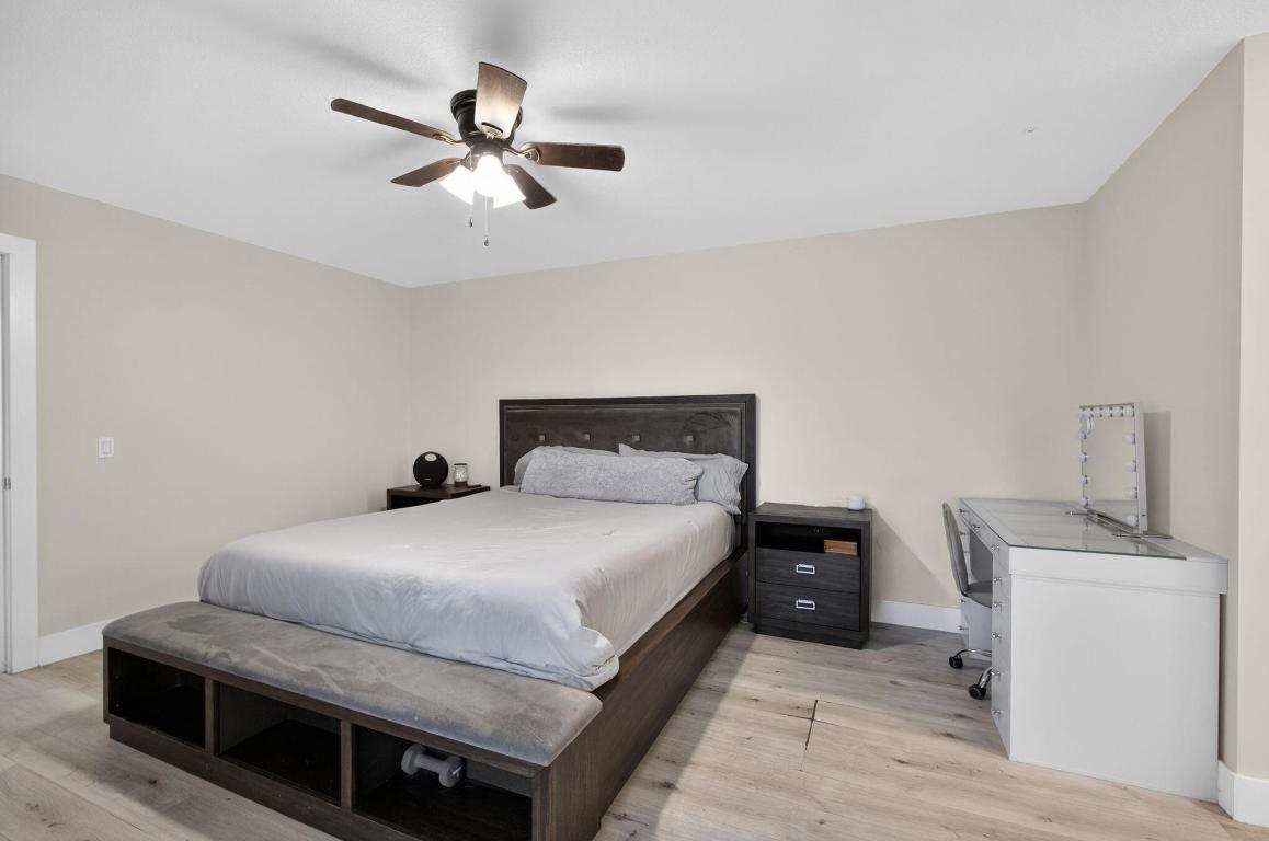 GARDEN LAKES AND GARDEN SQUARE SHOPS - Residential