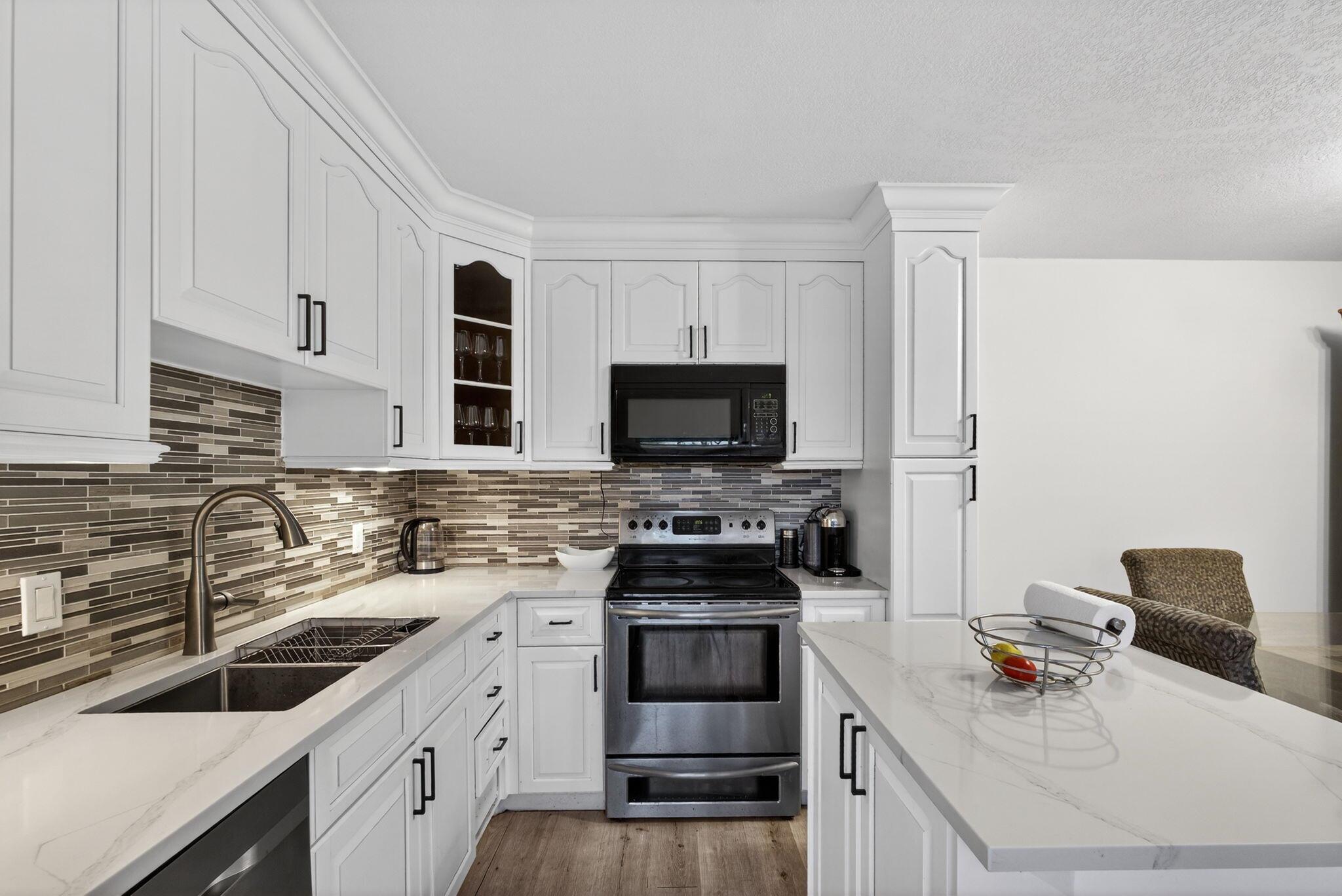 GARDEN LAKES AND GARDEN S - Residential