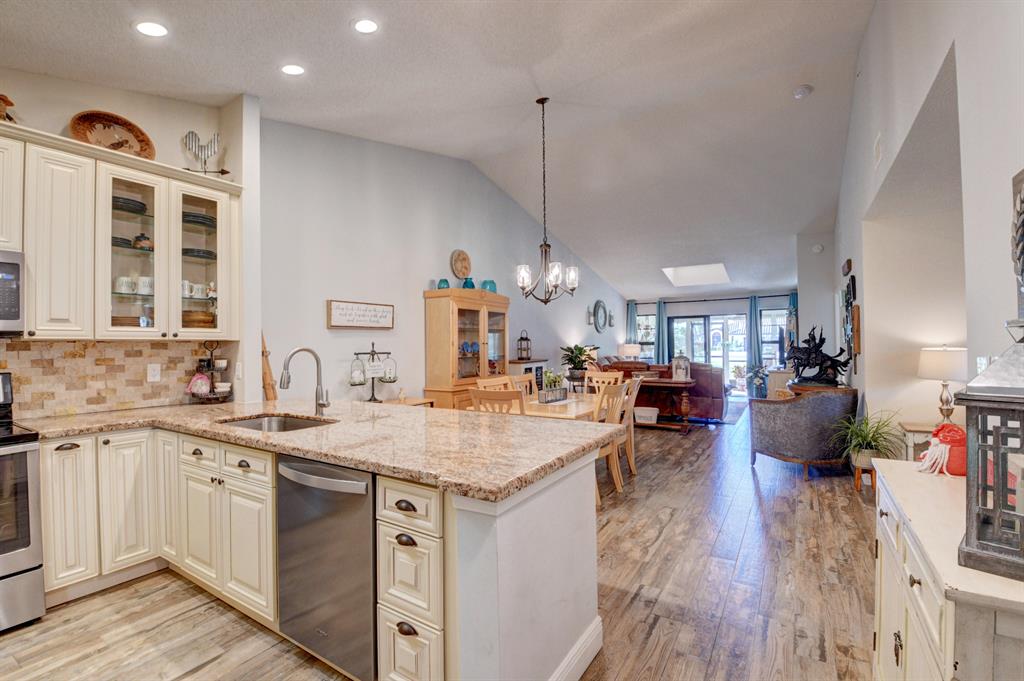 PALM CHASE LAKES CONDO - Residential