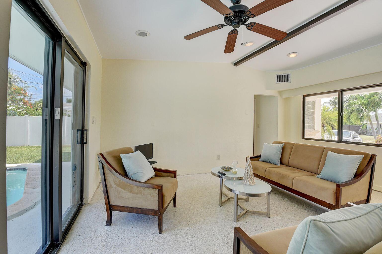 PALMETTO PARK TERRACE - Residential Lease