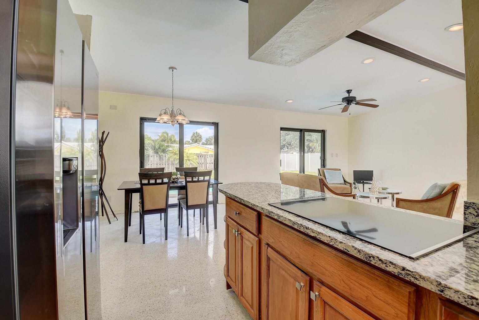 PALMETTO PARK TERRACE - Residential Lease