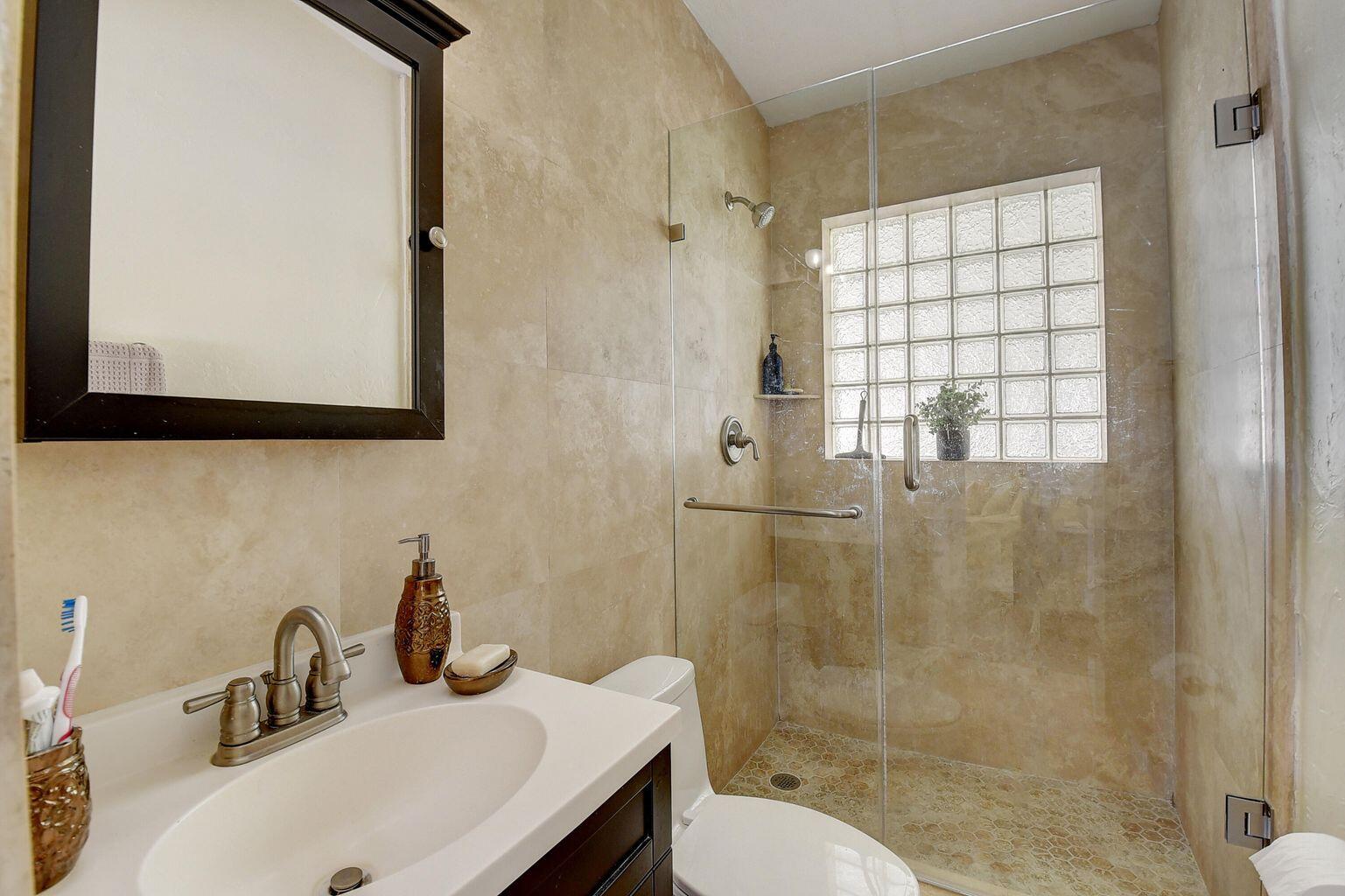 PALMETTO PARK TERRACE - Residential Lease