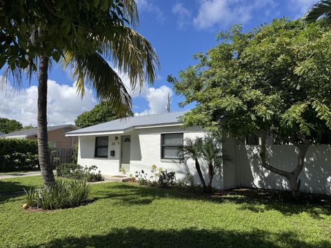 611 Monceaux Road West Palm Beach FL 33405