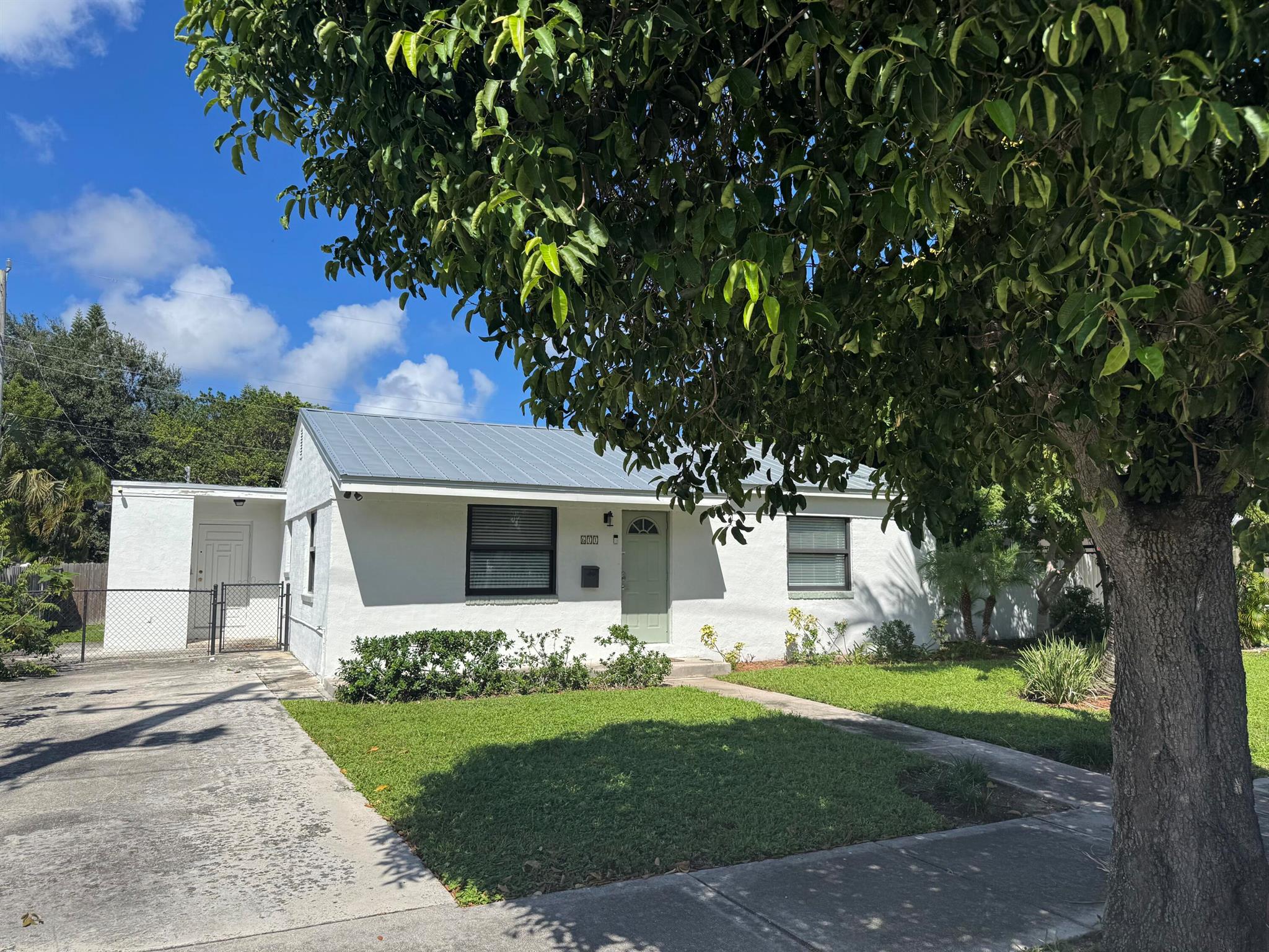611 Monceaux Road
