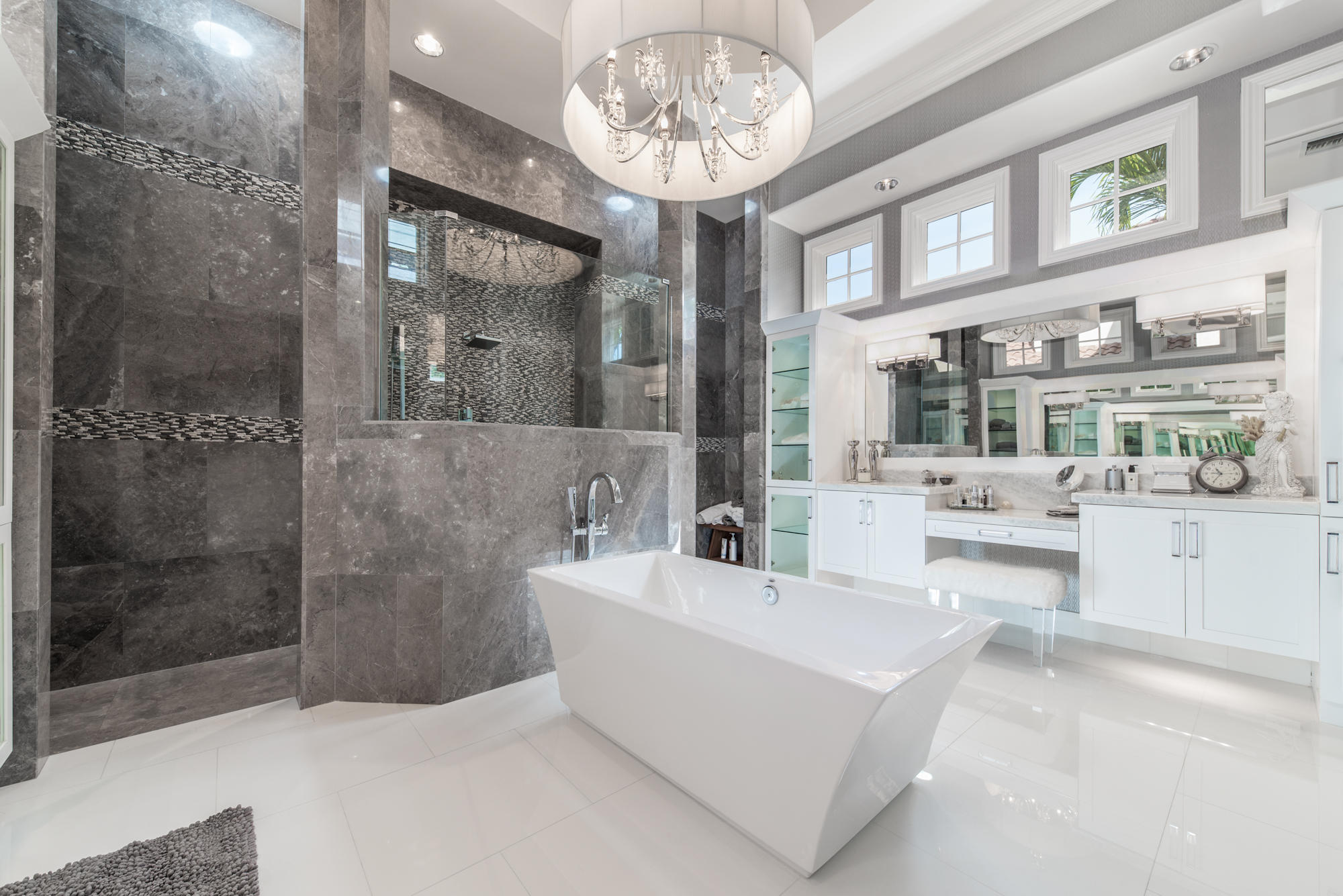 ADMIRALS COVE - Residential