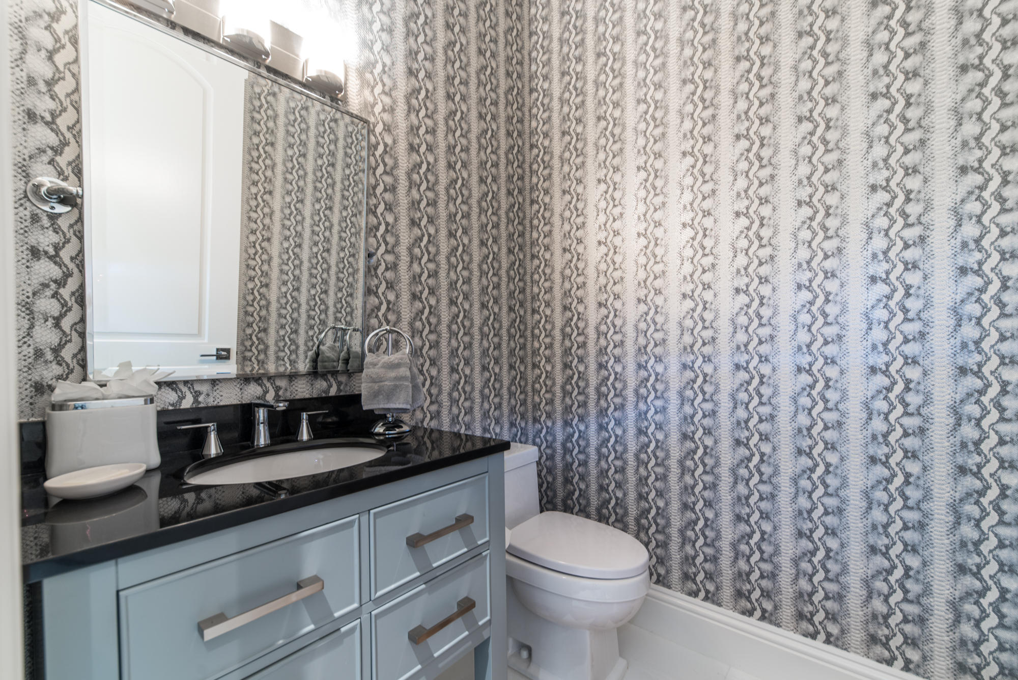 ADMIRALS COVE - Residential