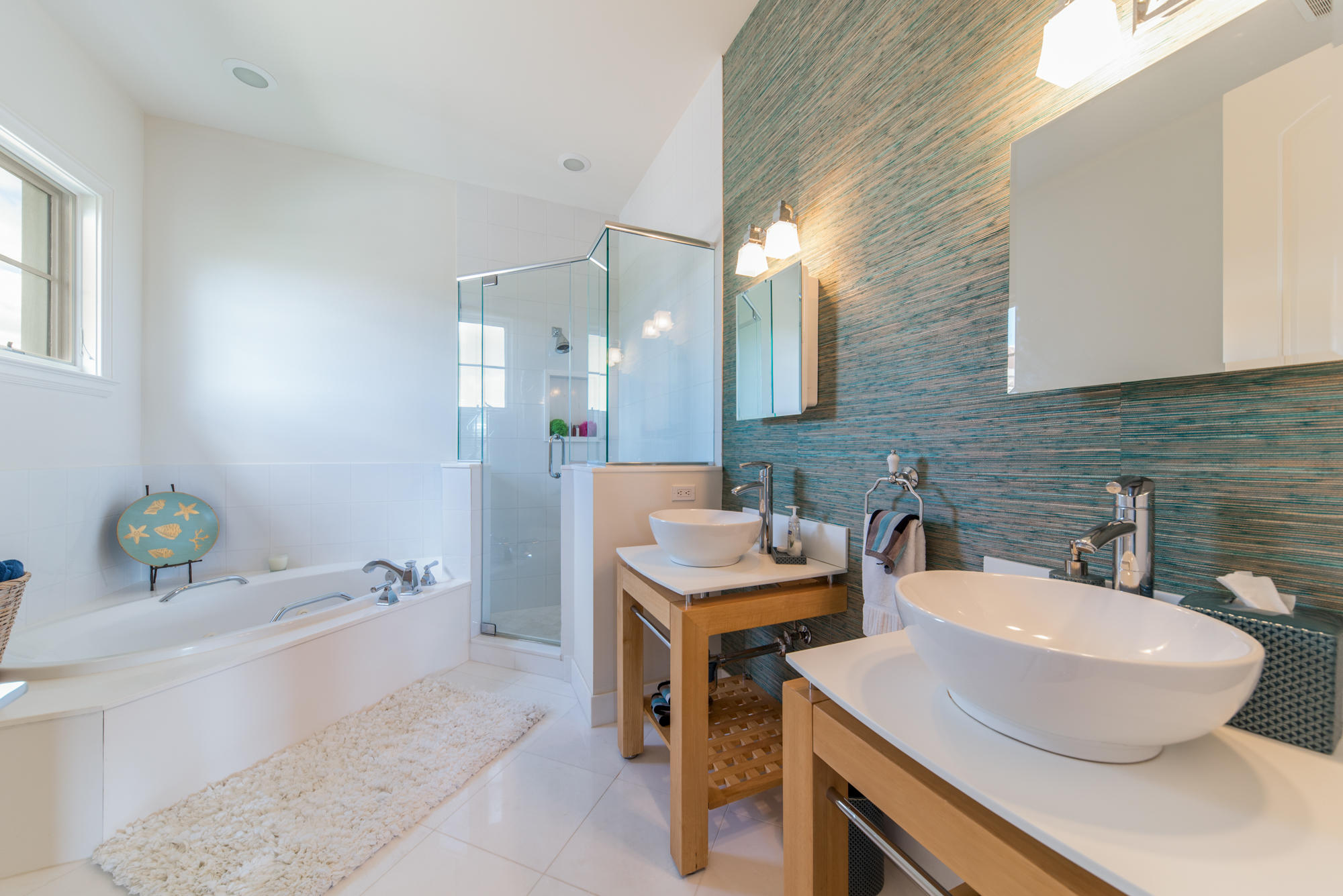 ADMIRALS COVE - Residential