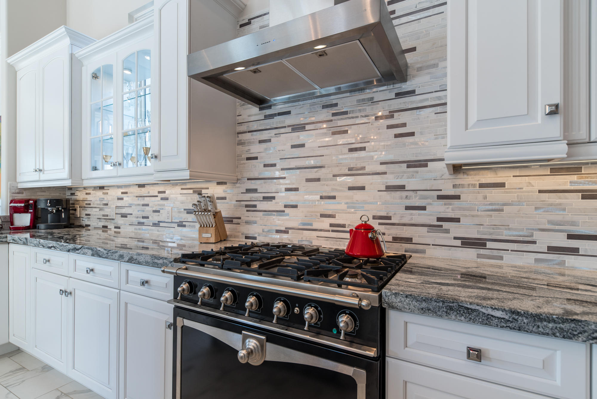 ADMIRALS COVE - Residential