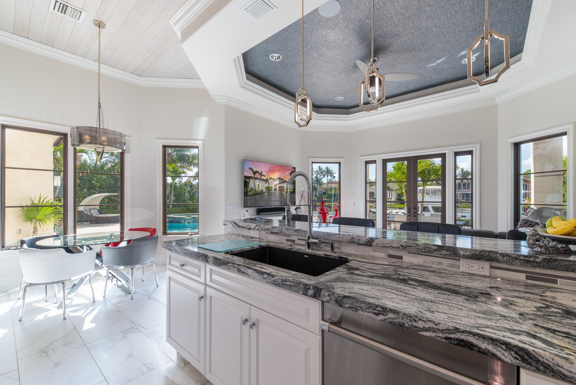 ADMIRALS COVE - Residential