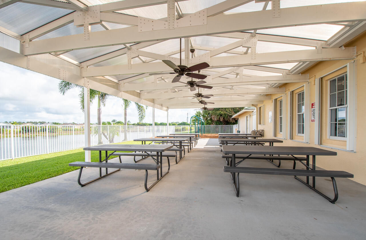 LAKE FOREST - Residential