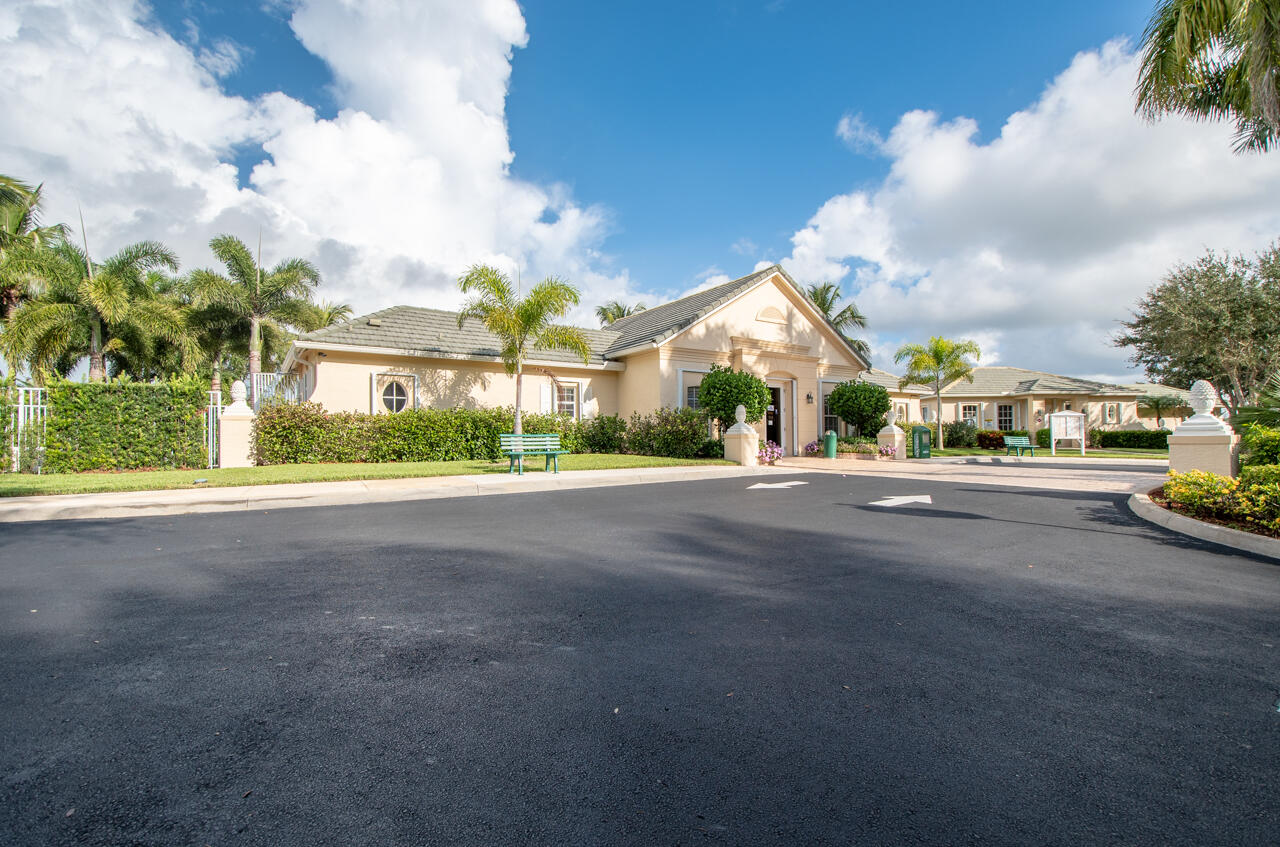 LAKE FOREST - Residential