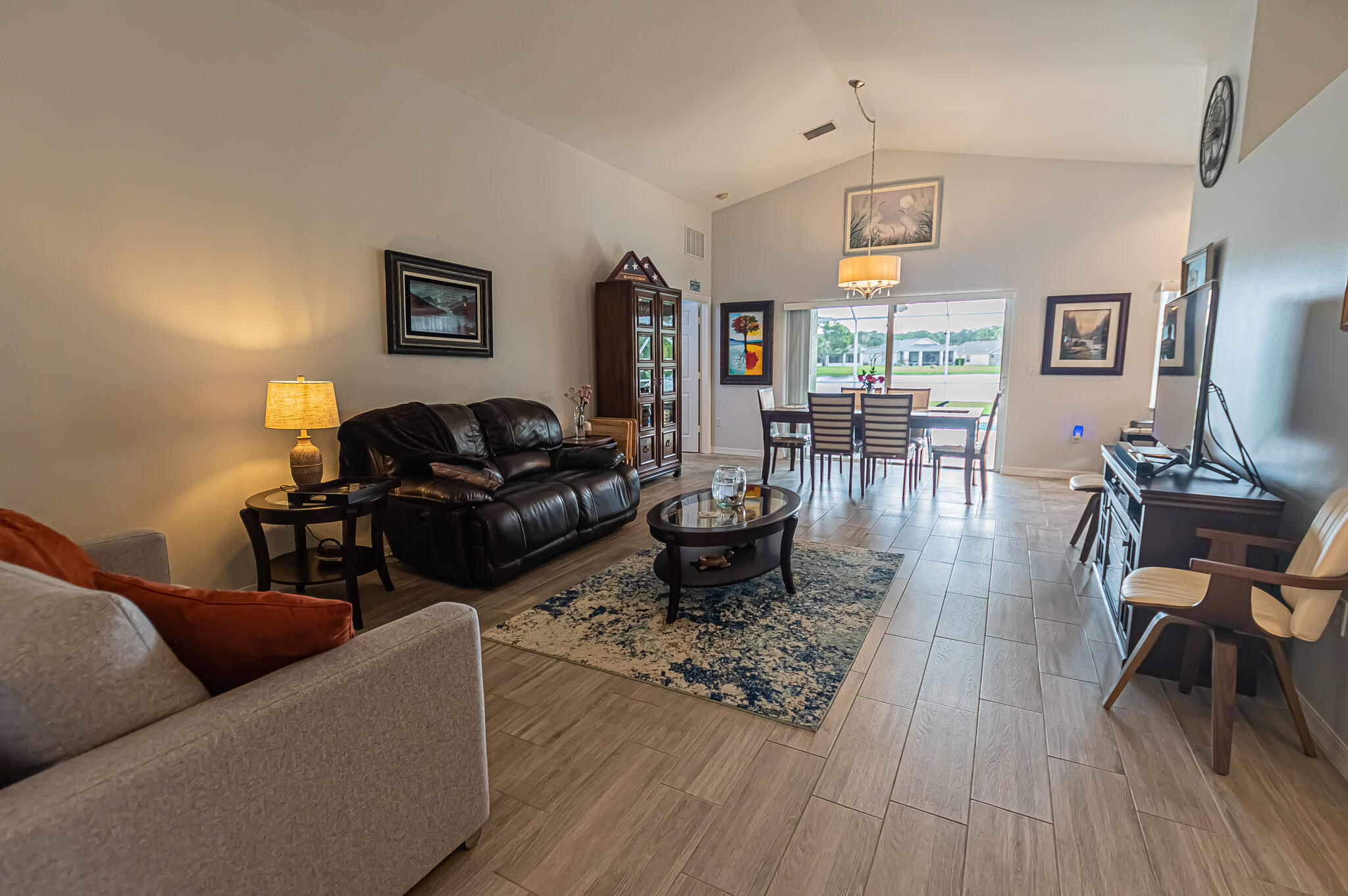 LAKE FOREST - Residential