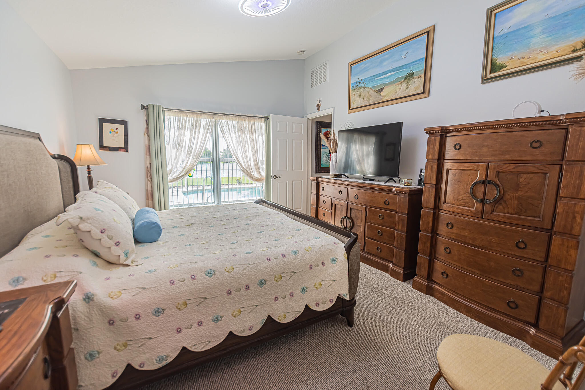 LAKE FOREST - Residential