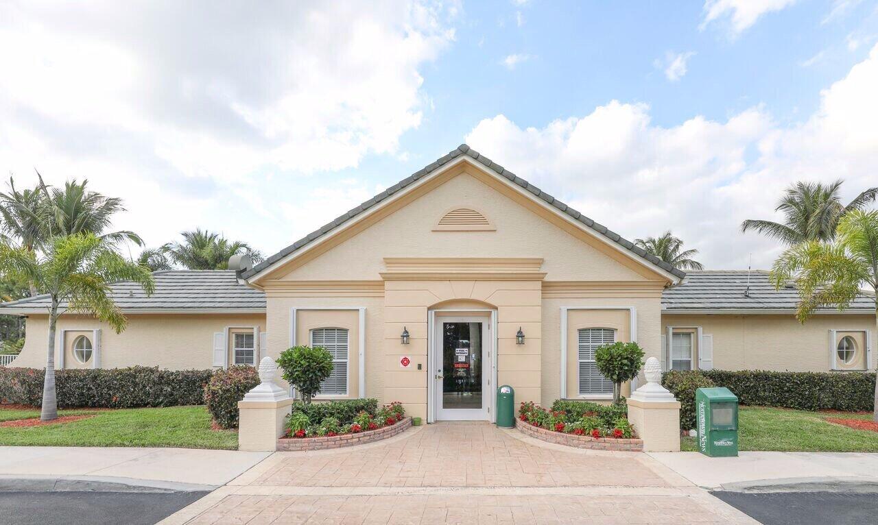 LAKE FOREST - Residential