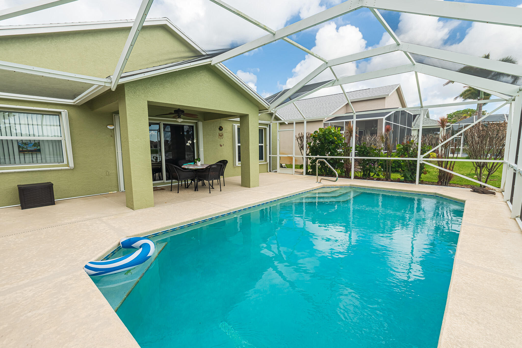 LAKE FOREST - Residential