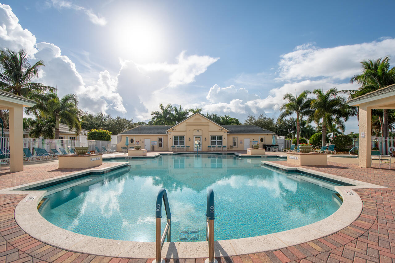 LAKE FOREST - Residential