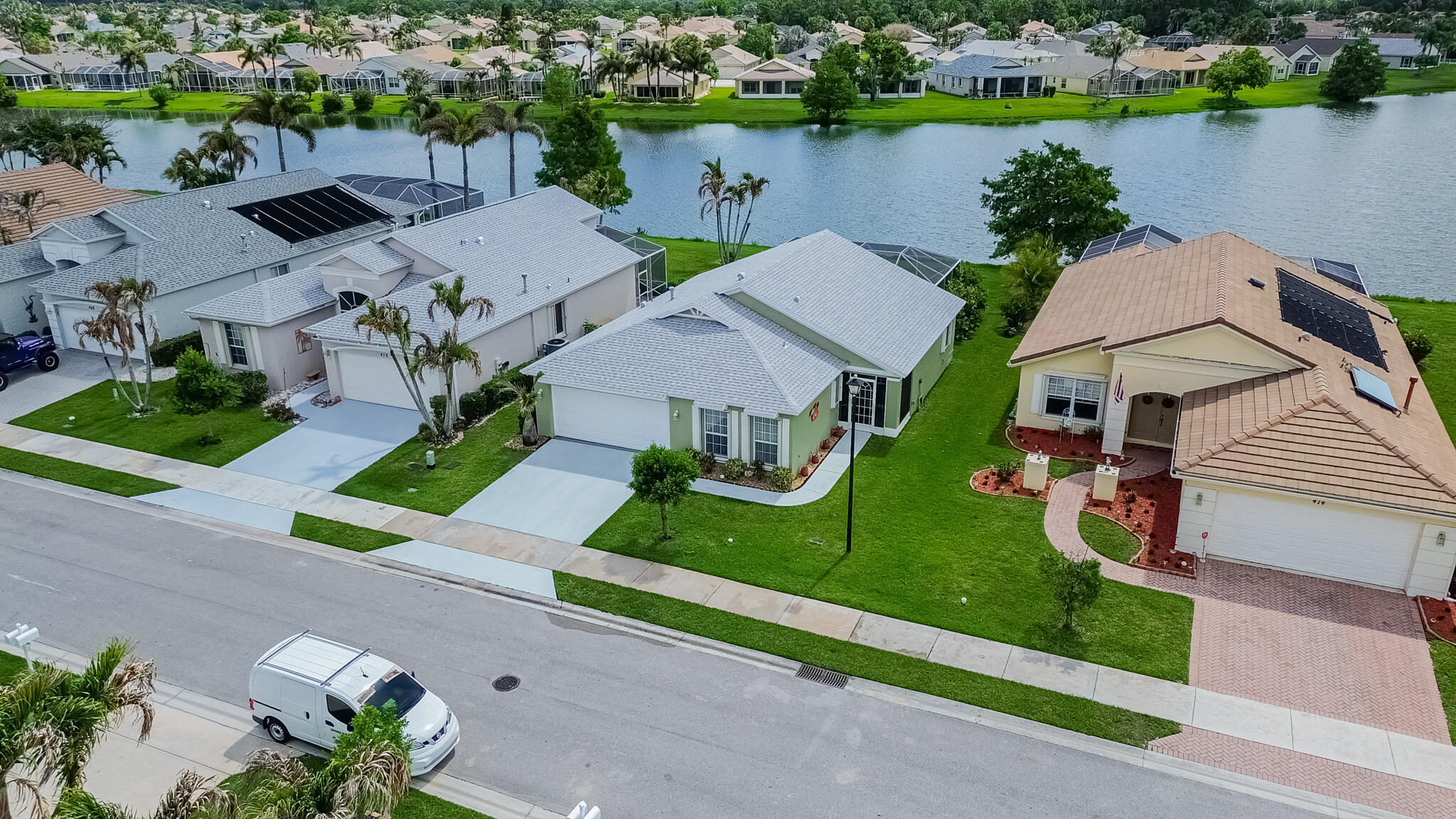 LAKE FOREST - Residential