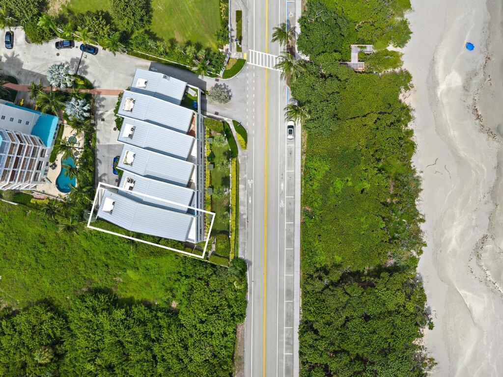 Photo of 2050 S HIGHWAY A1A #5, Jupiter, FL 33477 (MLS # B26069760)