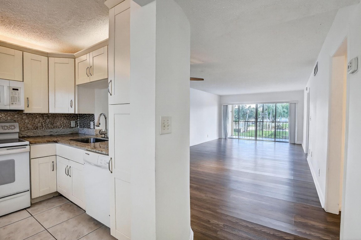 SUNRISE ISLAND - Residential