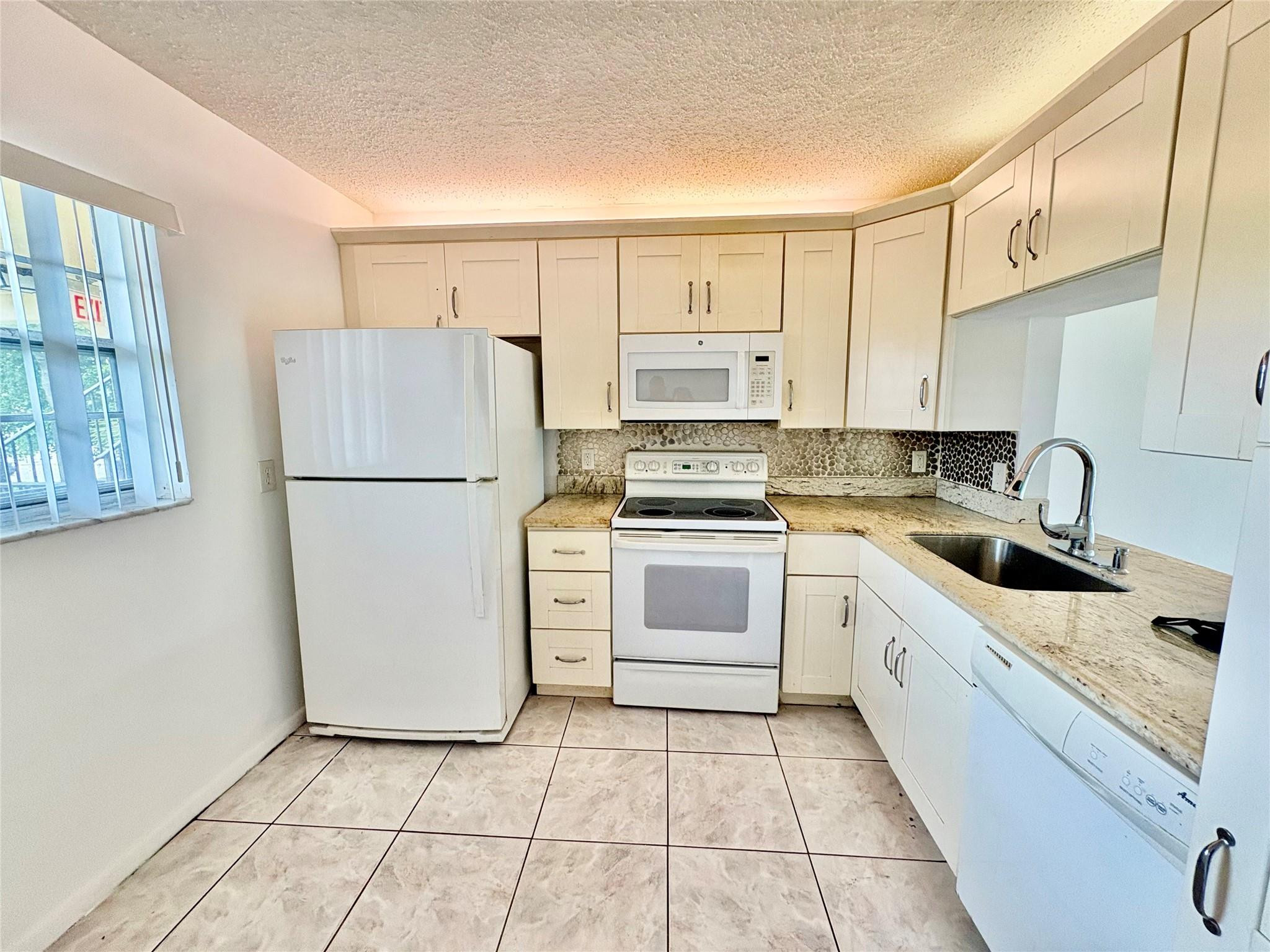 SUNRISE ISLAND - Residential