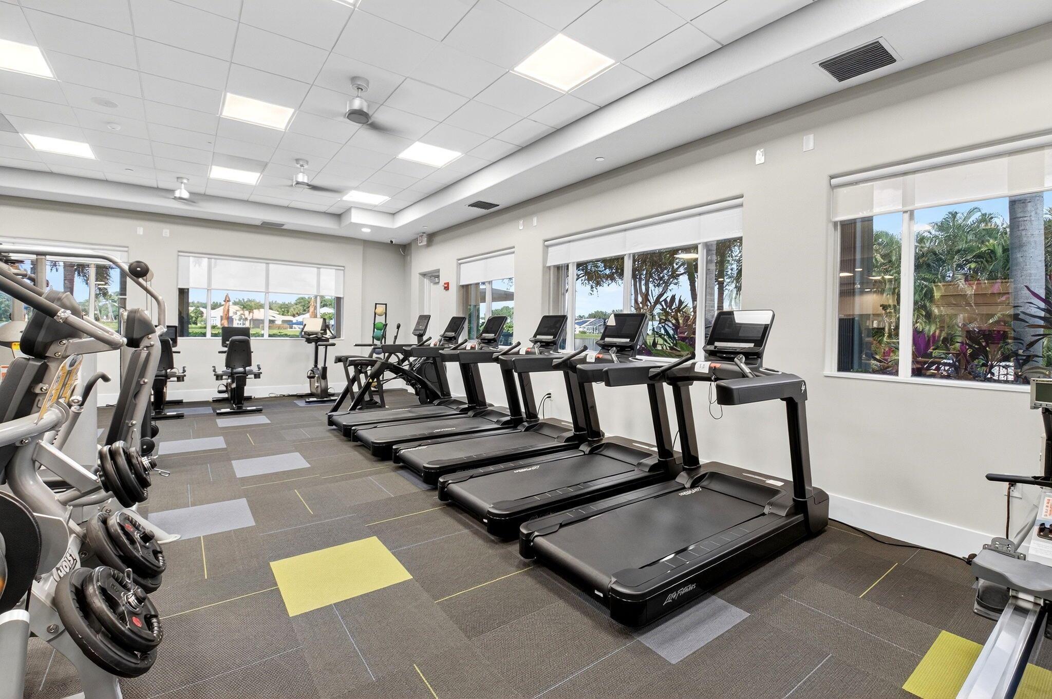 VALENCIA FALLS - Residential