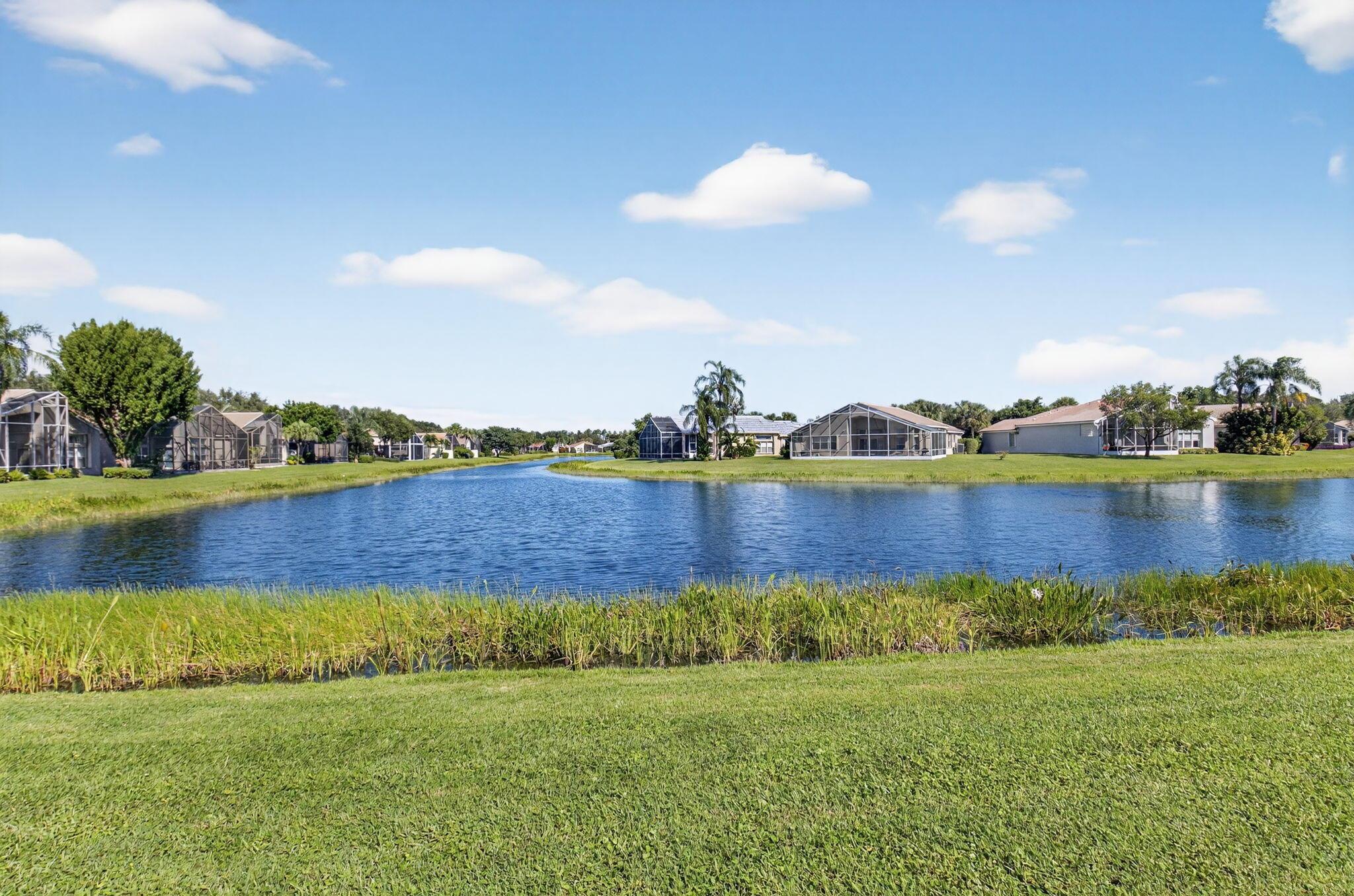 VALENCIA FALLS - Residential