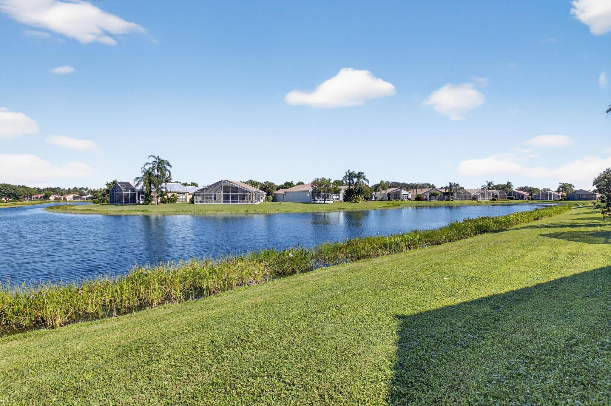 VALENCIA FALLS - Residential