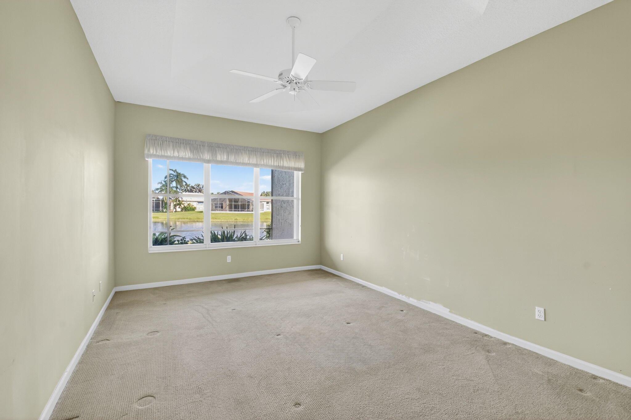 VALENCIA FALLS - Residential