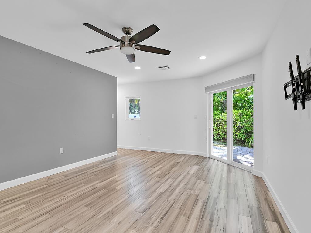 TRADE WINDS ESTATES FIRST - Residential Lease