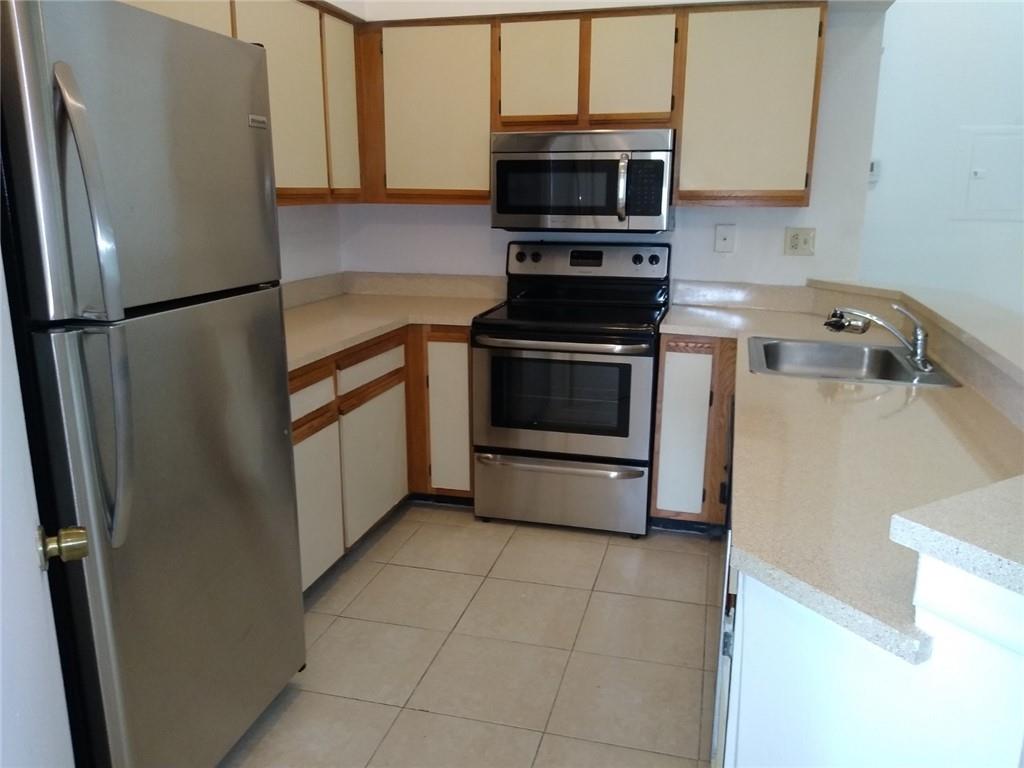 Marina Oaks Condo - Residential Lease