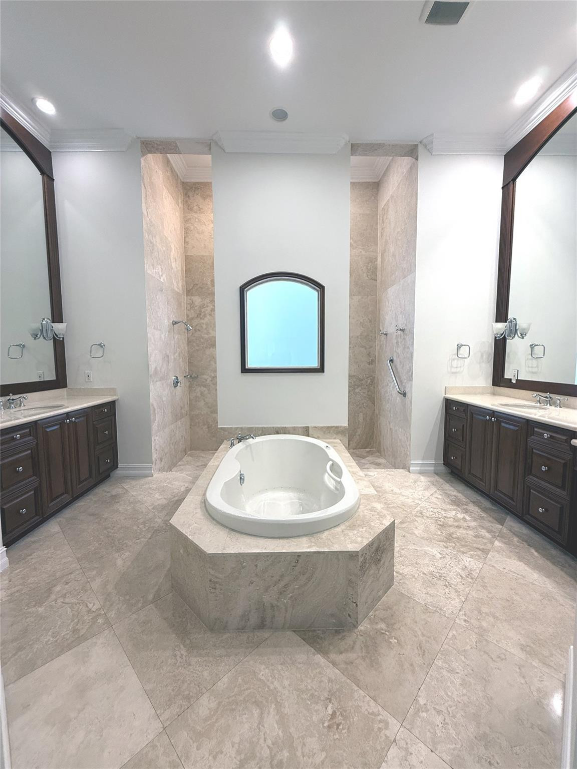 The Enclave 2nd Sec 156-8 - Residential