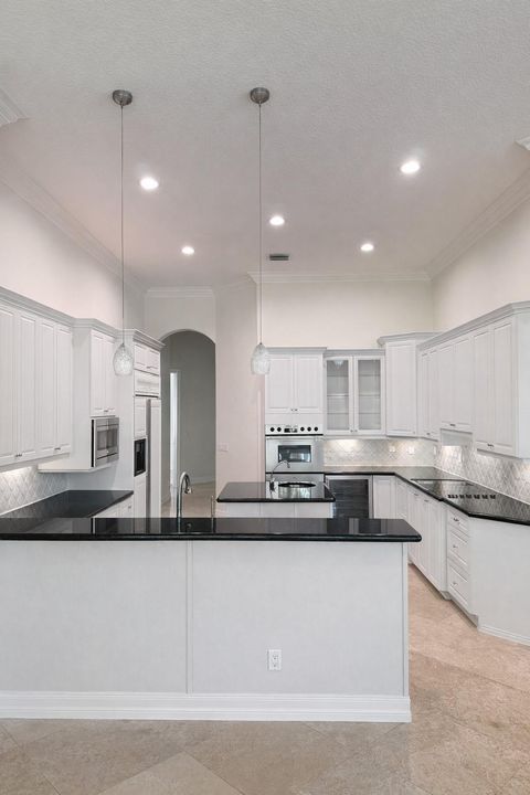 Tiny photo for 10897 Canary Island Court, Plantation, FL 33324 (MLS # F10550877)