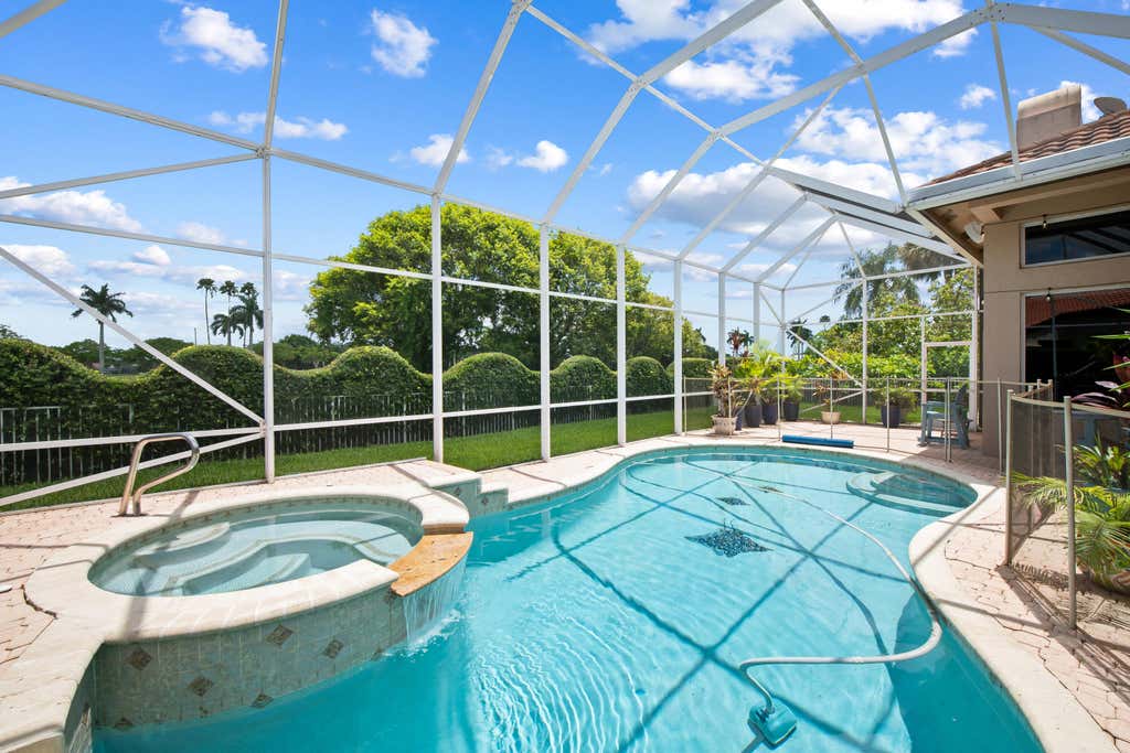 Photo of 1121 SW 156TH Avenue, Pembroke Pines, FL 33027 (MLS # B26059409)