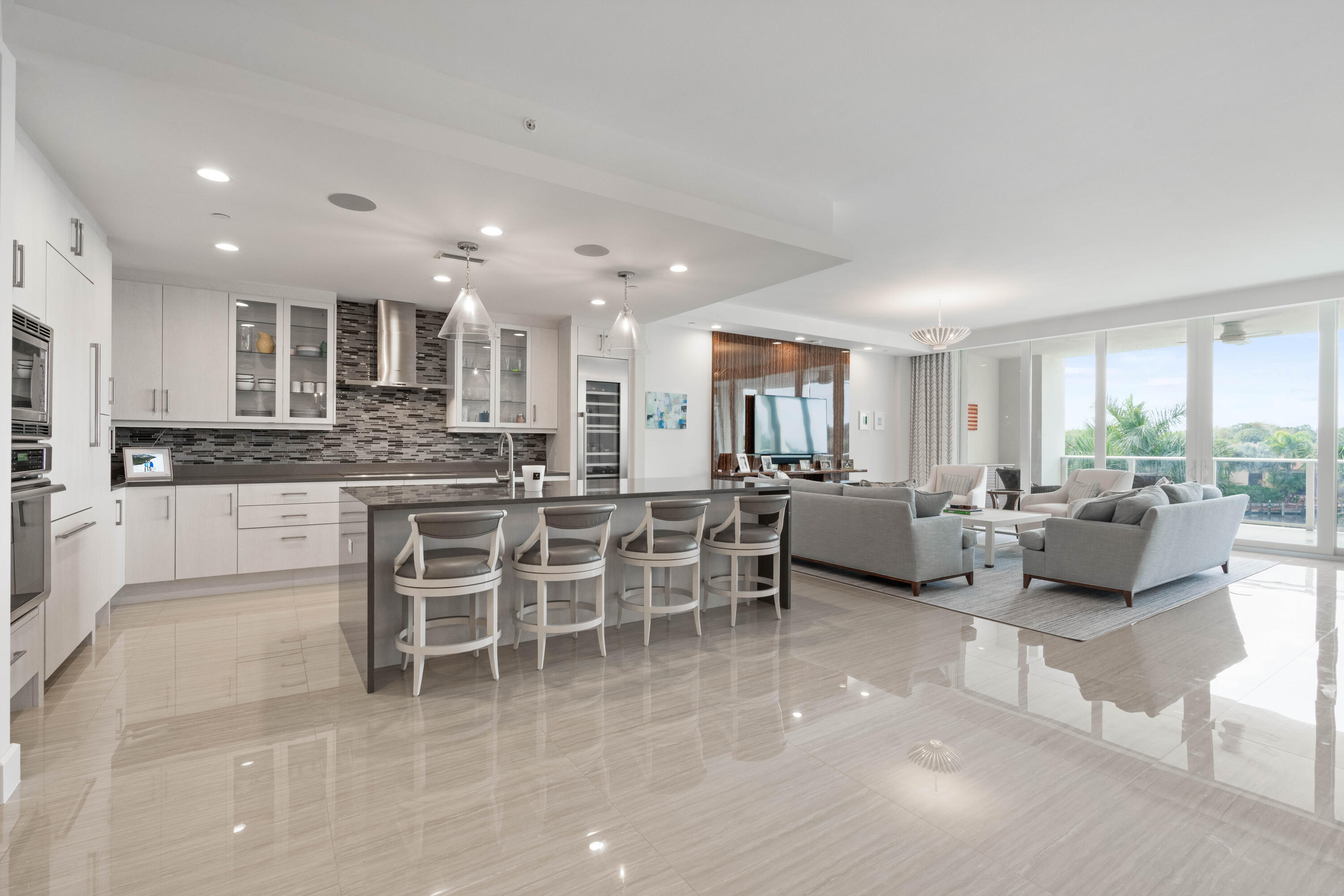 AZURE CONDO - Residential