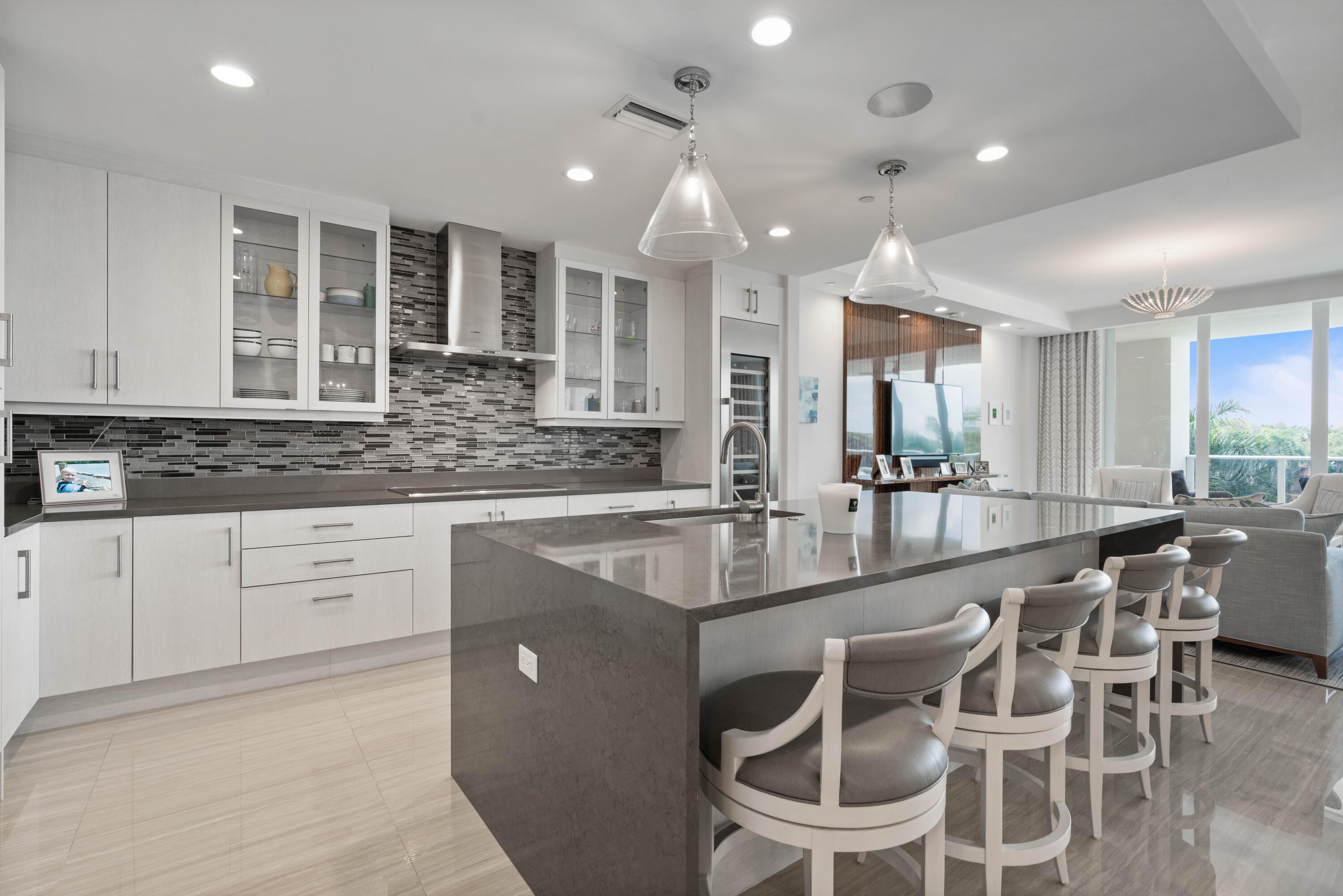 AZURE CONDO - Residential