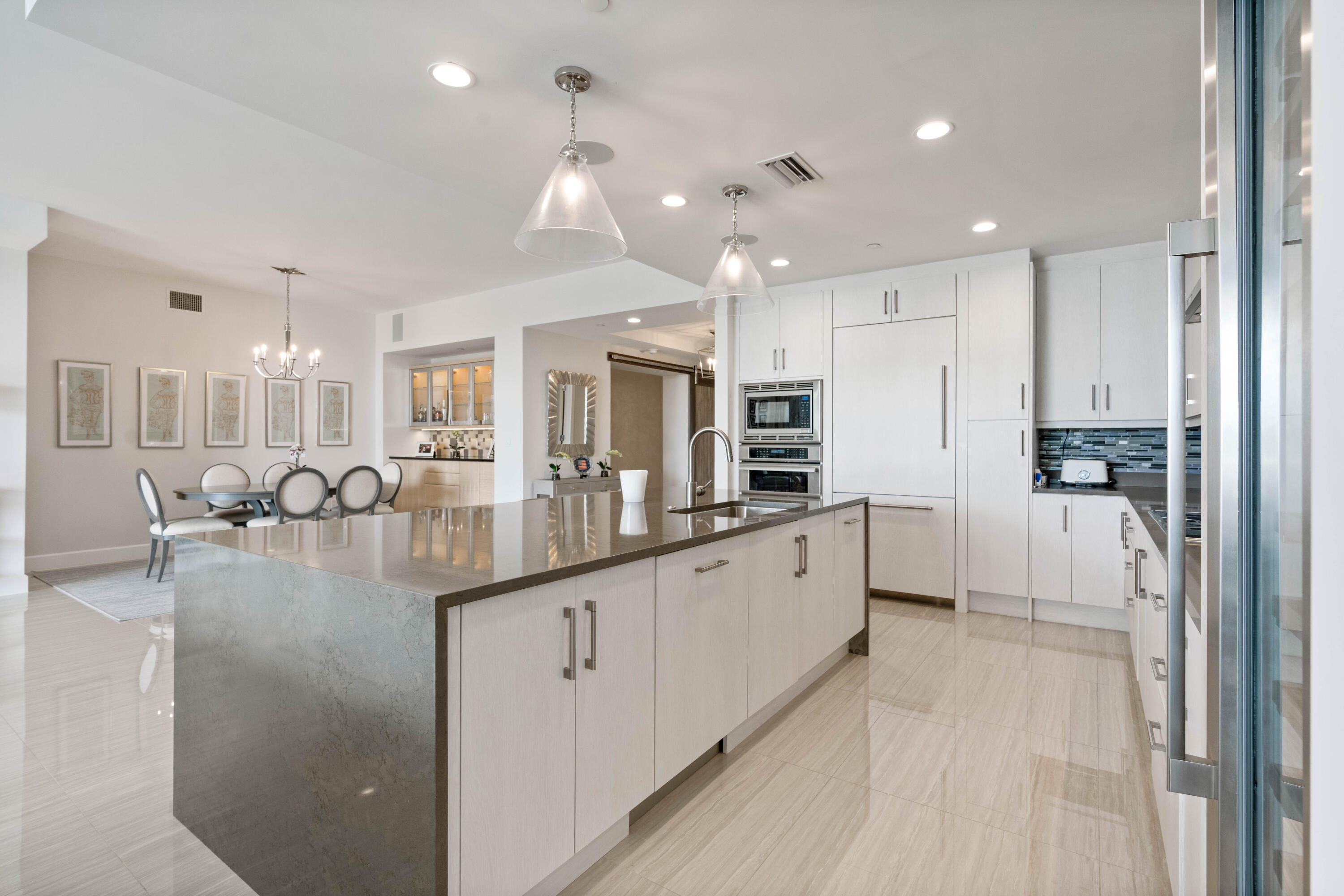 AZURE CONDO - Residential