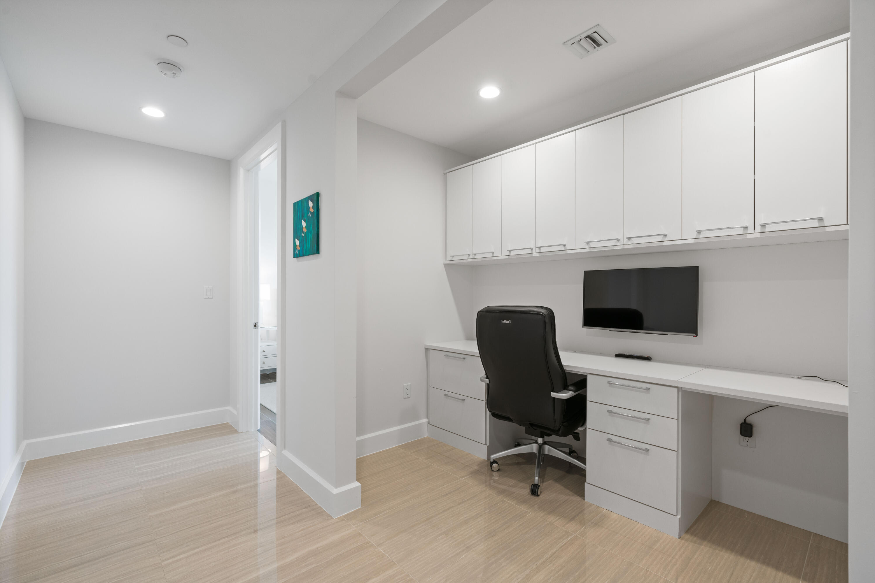 AZURE CONDO - Residential