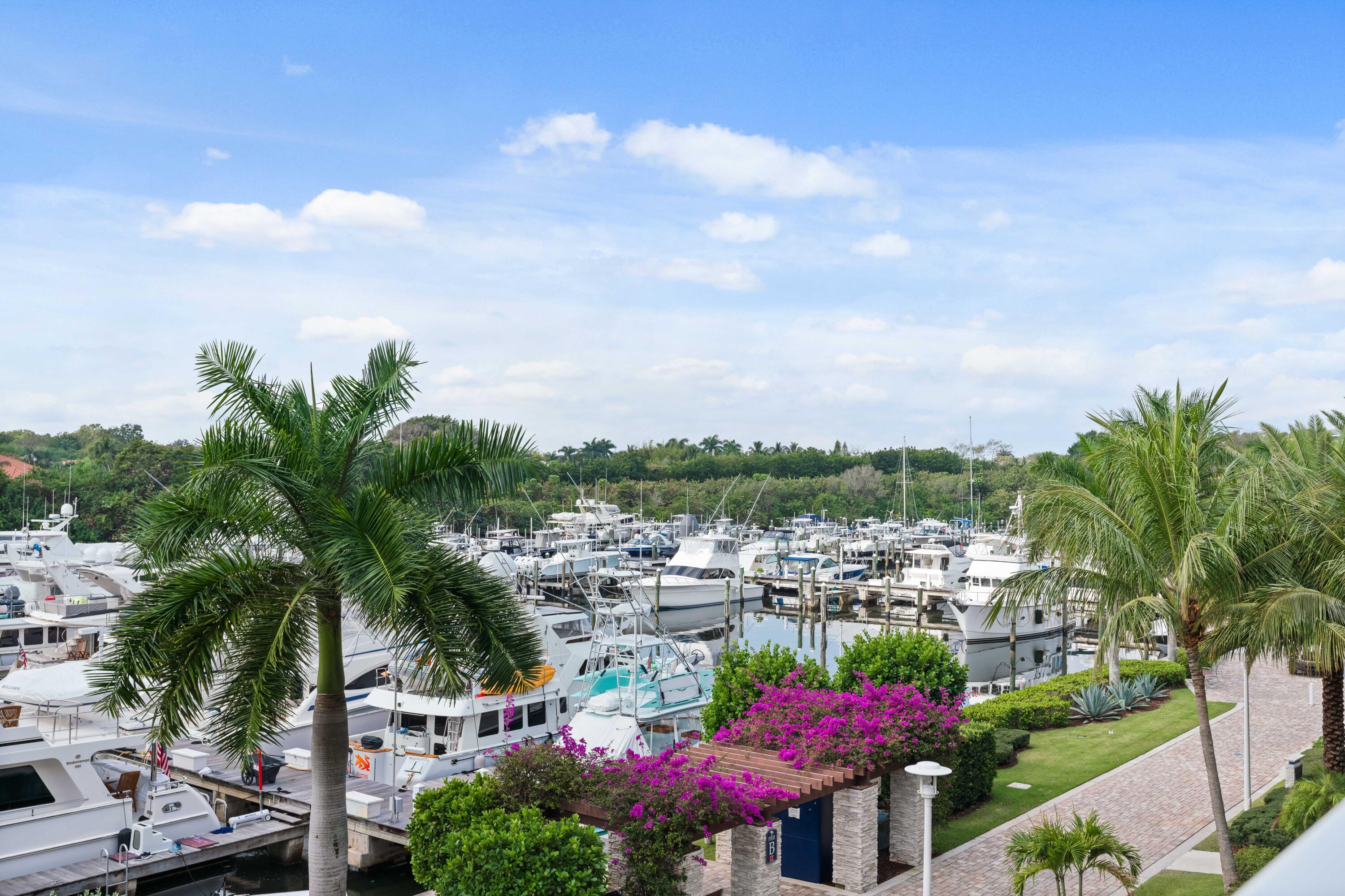 AZURE CONDO - Residential