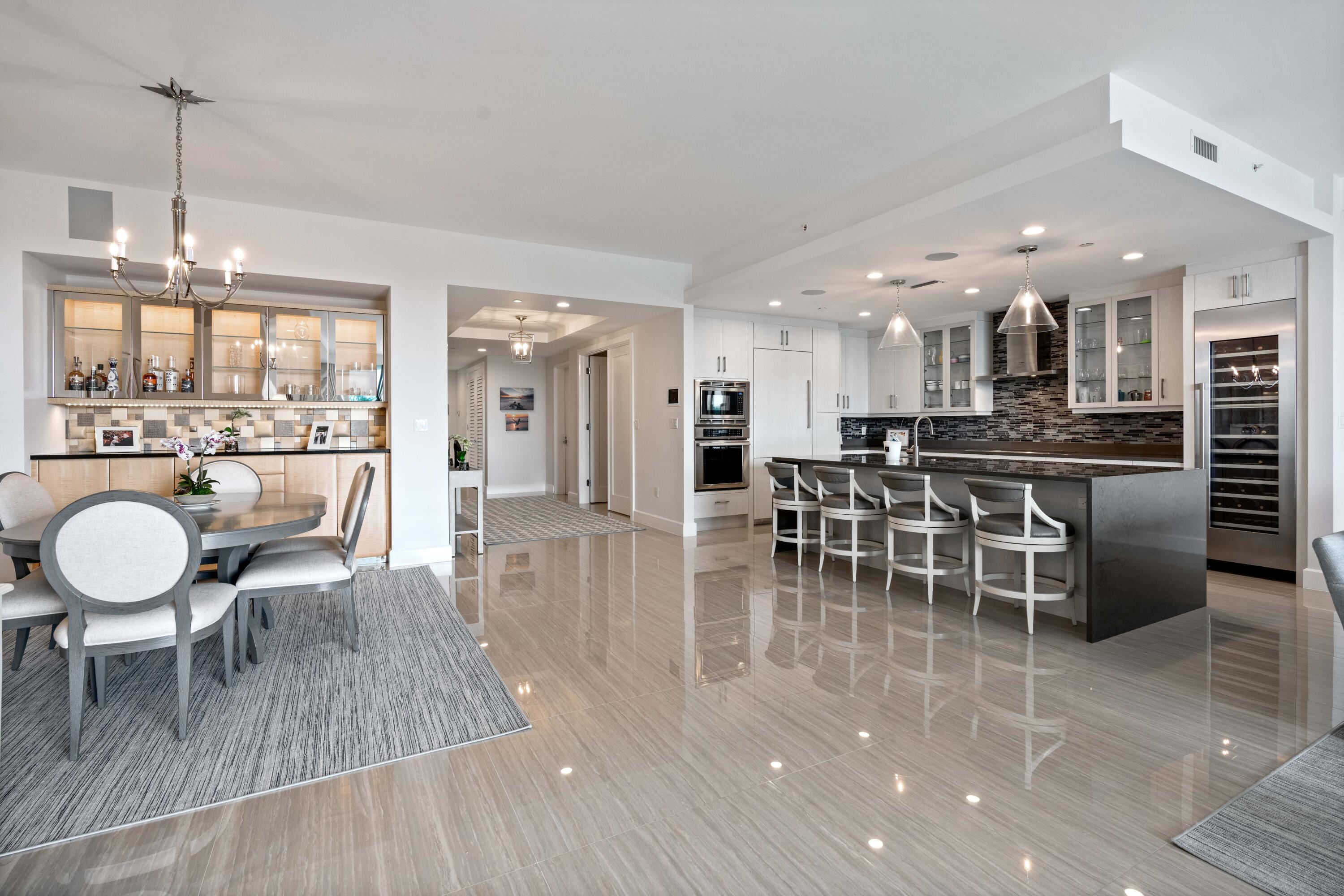 AZURE CONDO - Residential